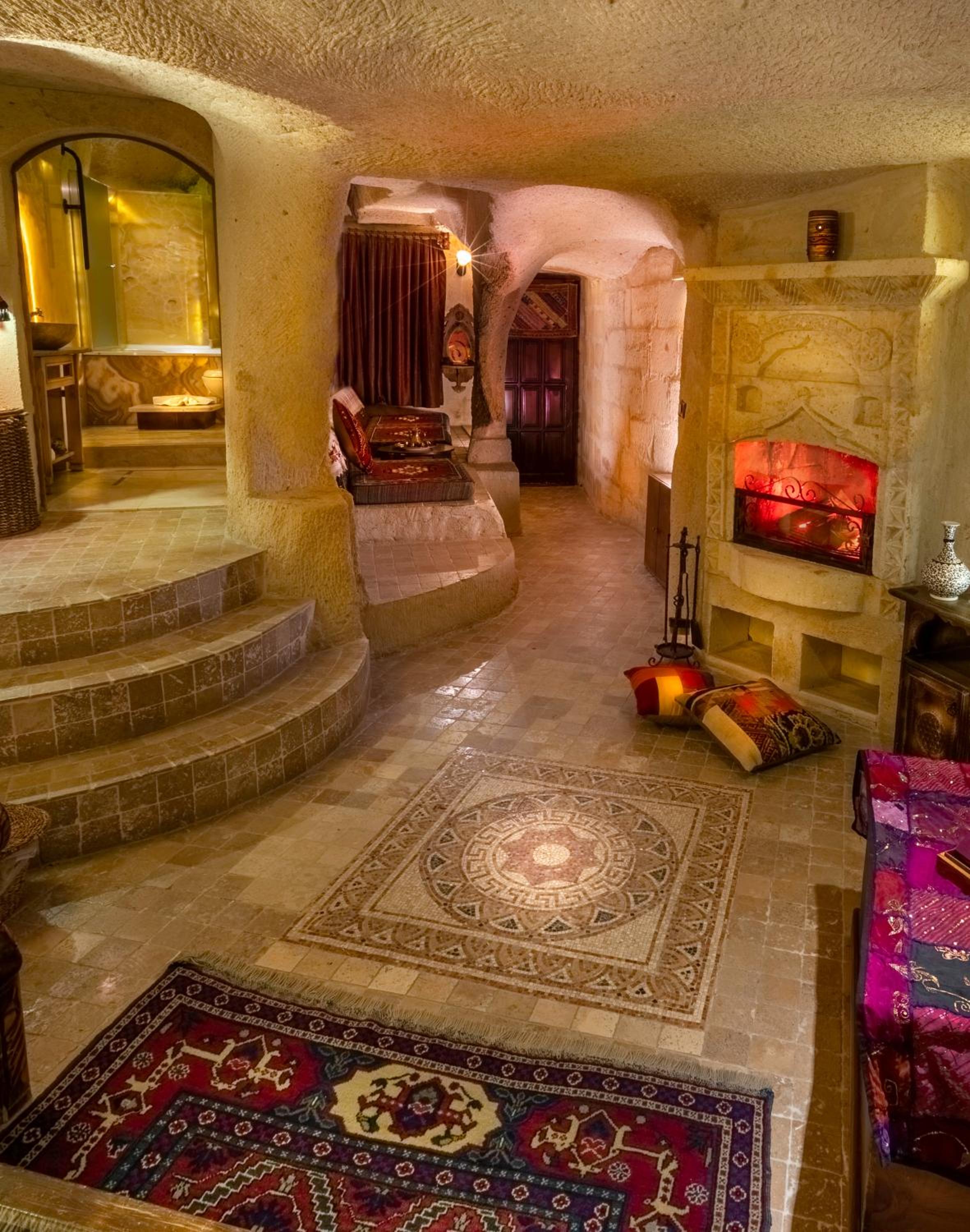 Cave Suite - Photo 48