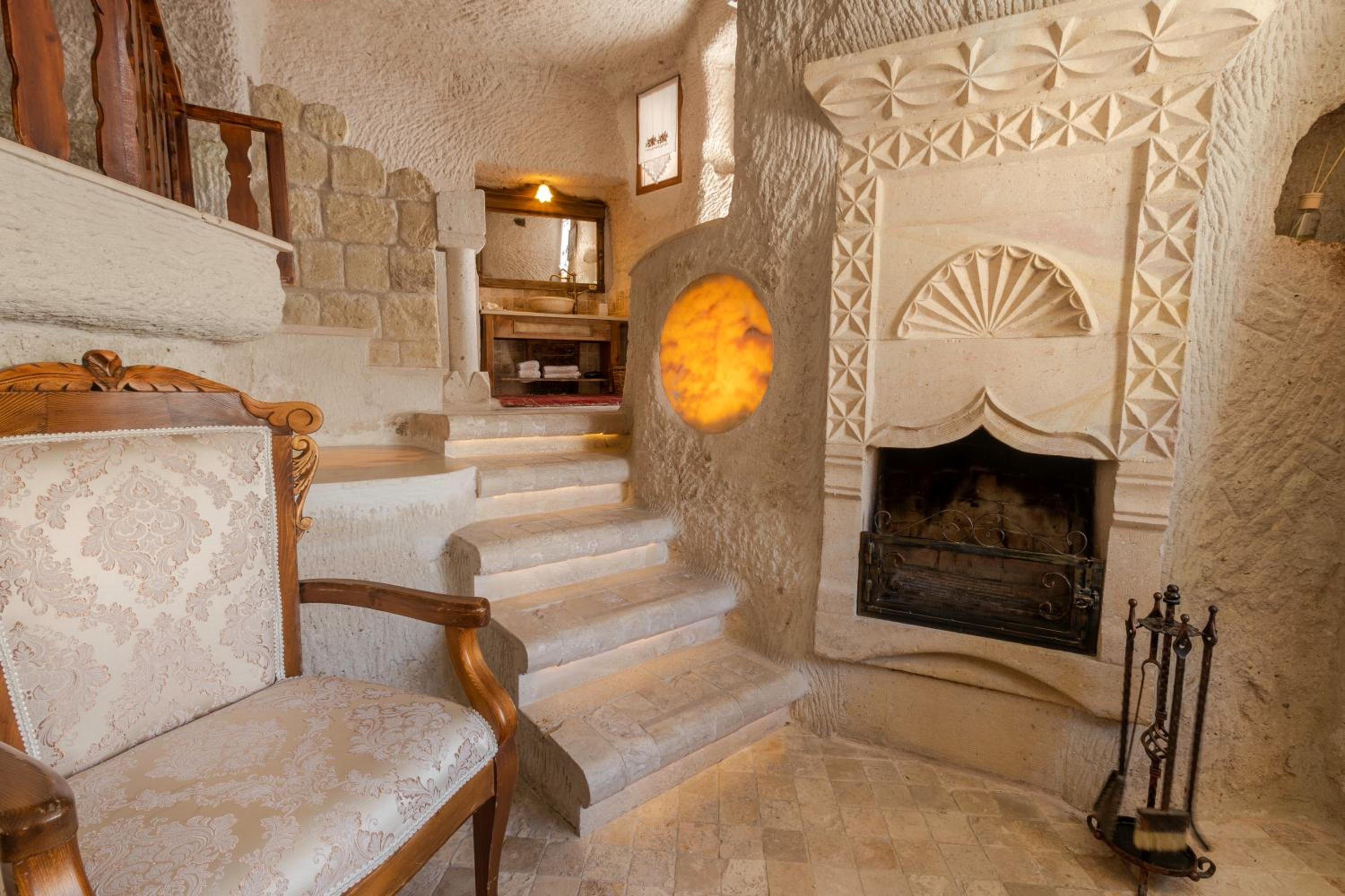 Cave Suite - Photo 36