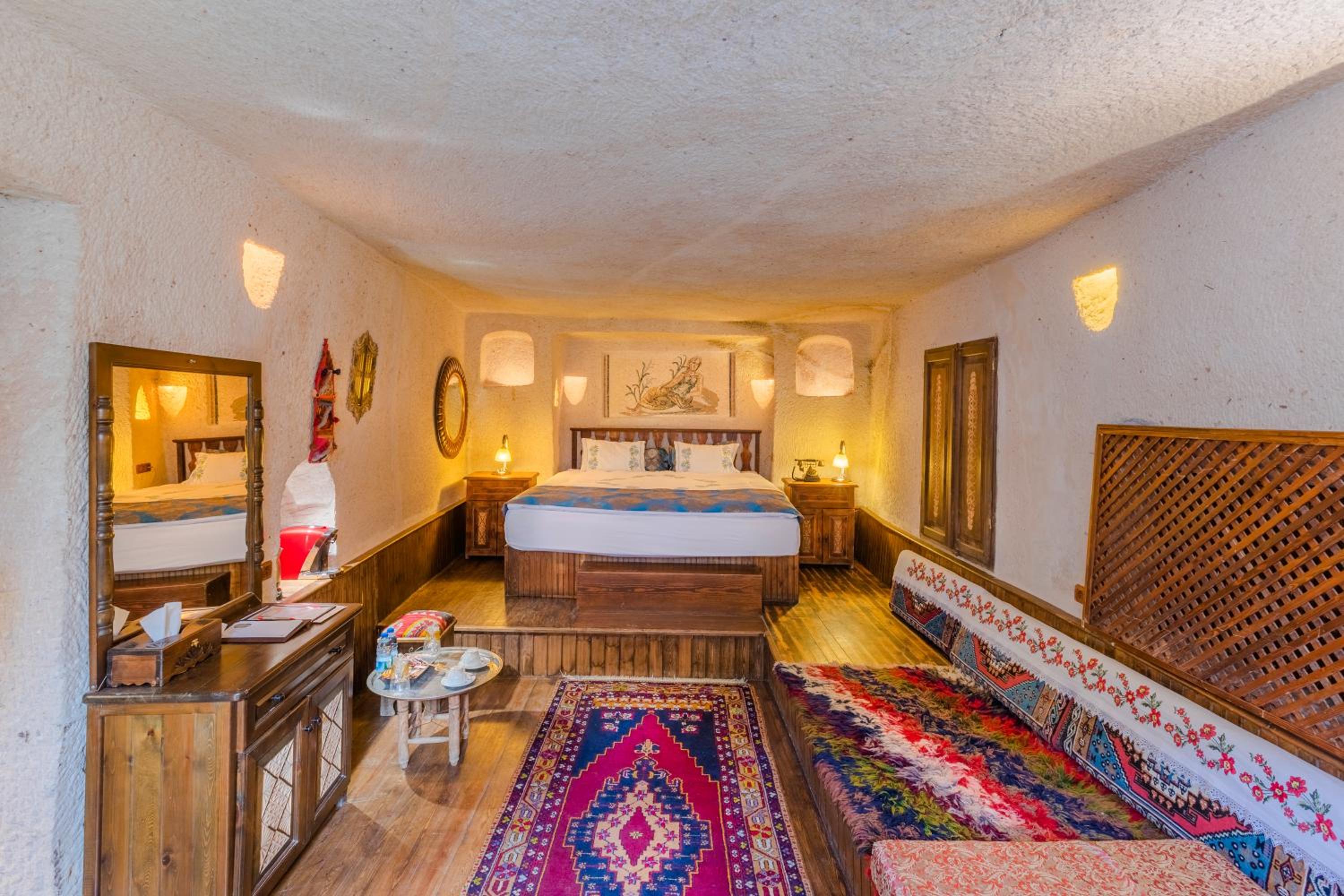 Cave Suite - Photo 31