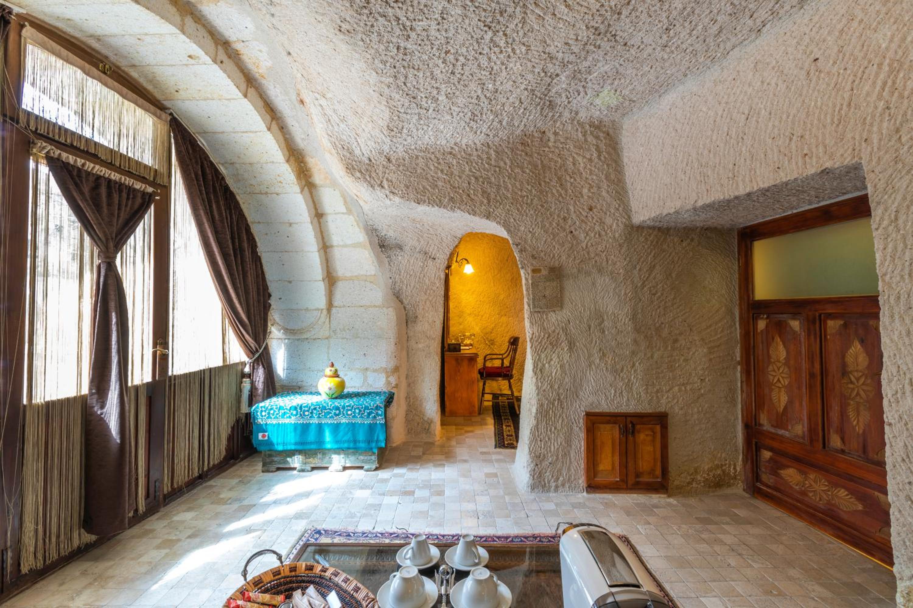 Cave Suite - Photo 28