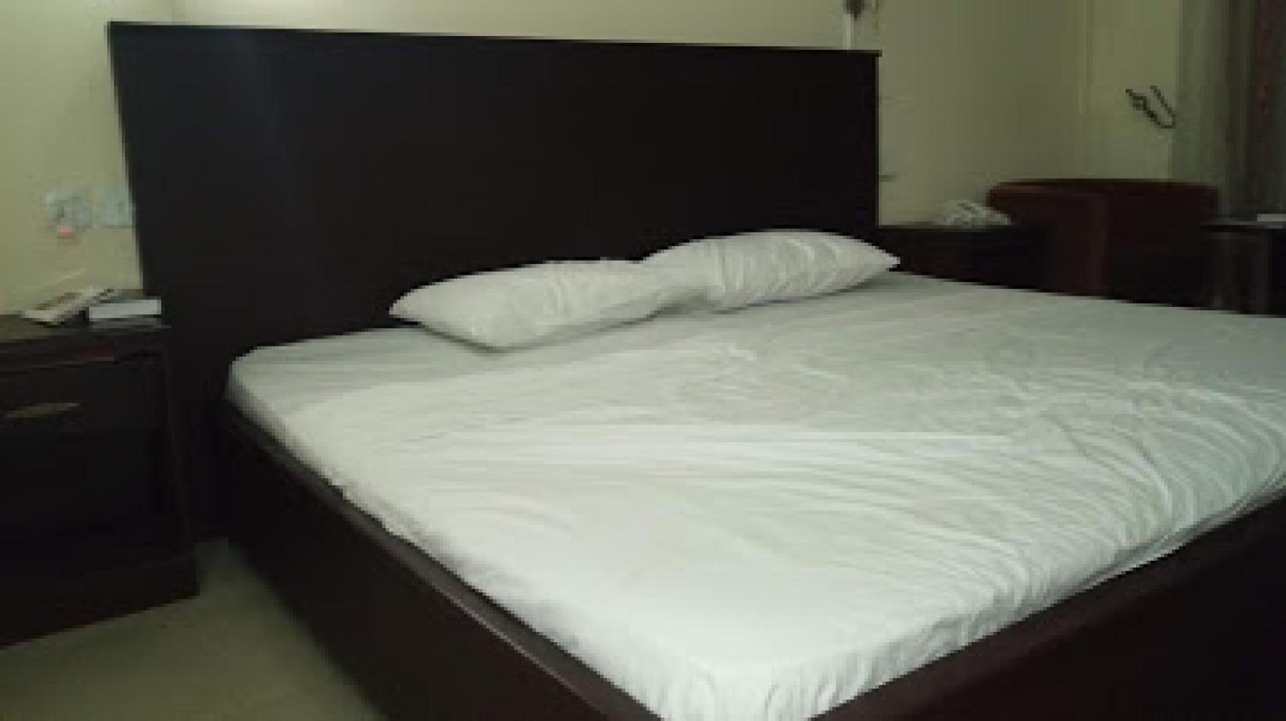 Double or Twin Room photo 3