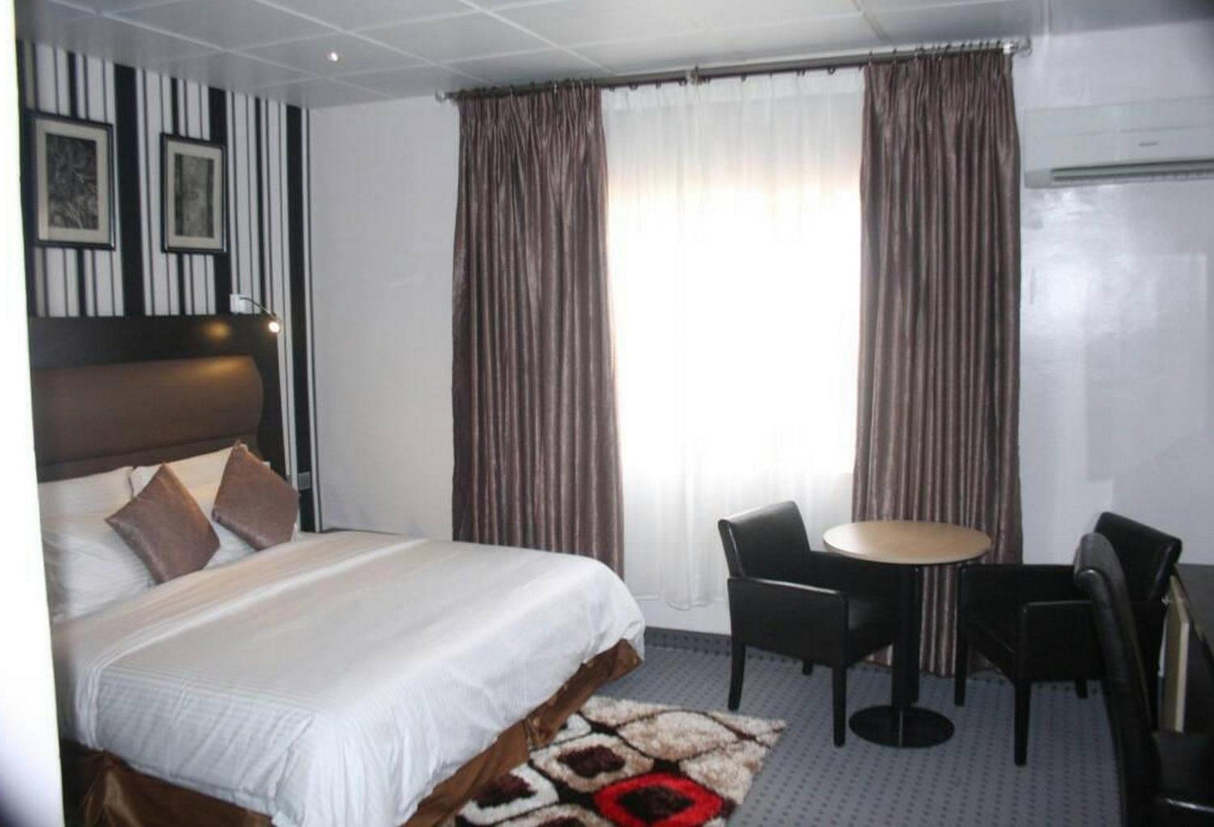 Double or Twin Room photo 2