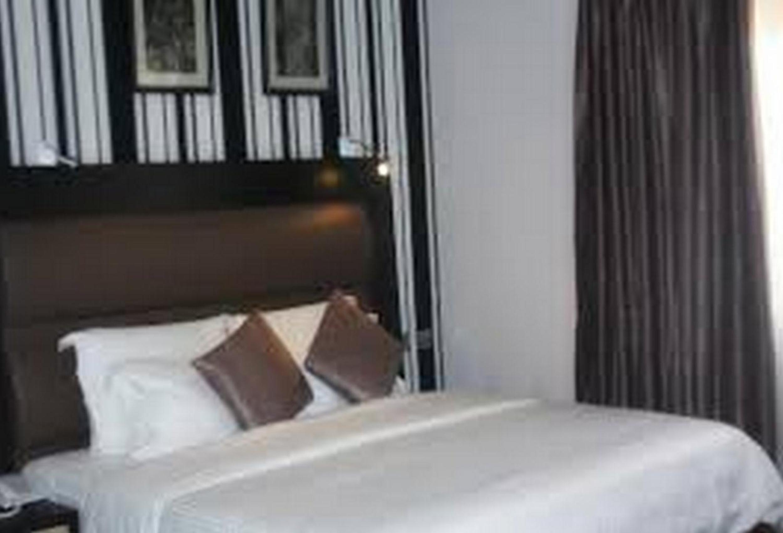 Double or Twin Room photo 3