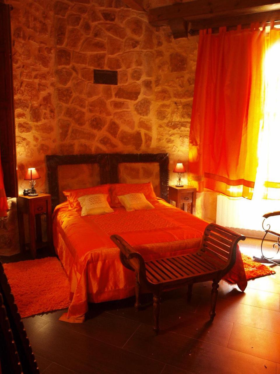 Double Room - Photo 4