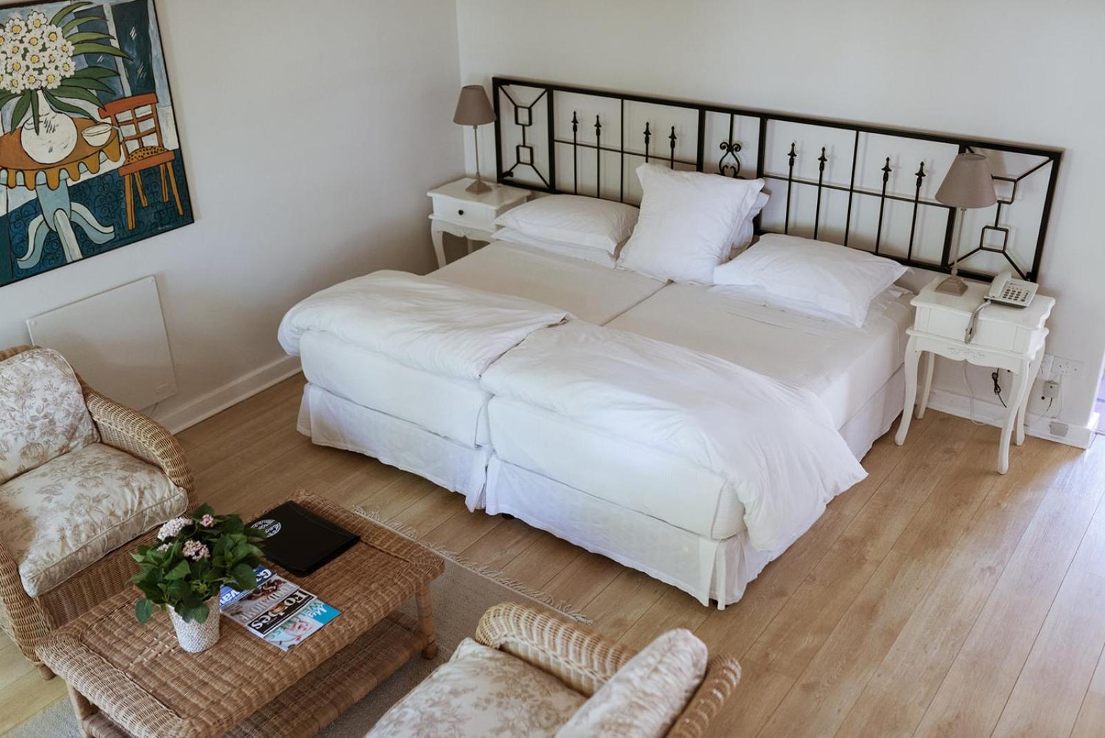 Standard Room - Ground Floor with Garden Access - Photo 4