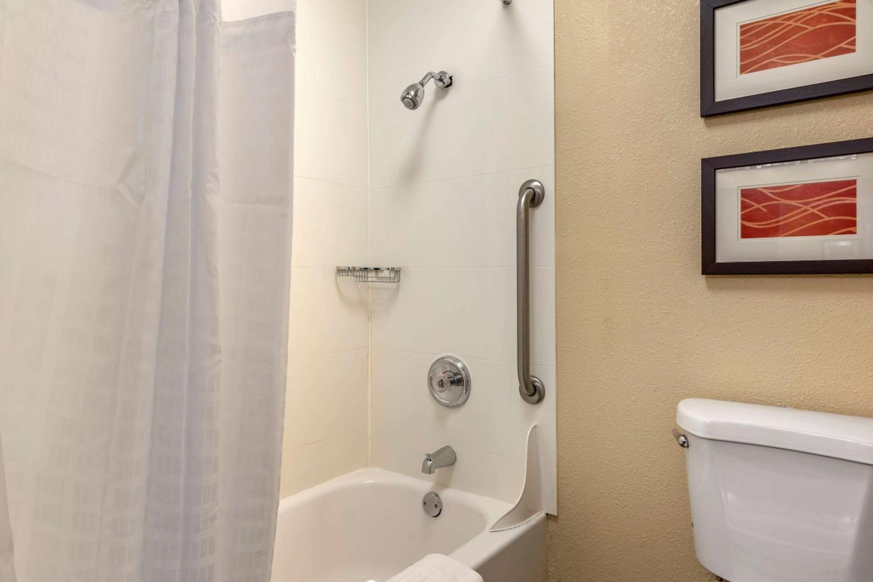 Superior King Room - Non-Smoking - Photo 5