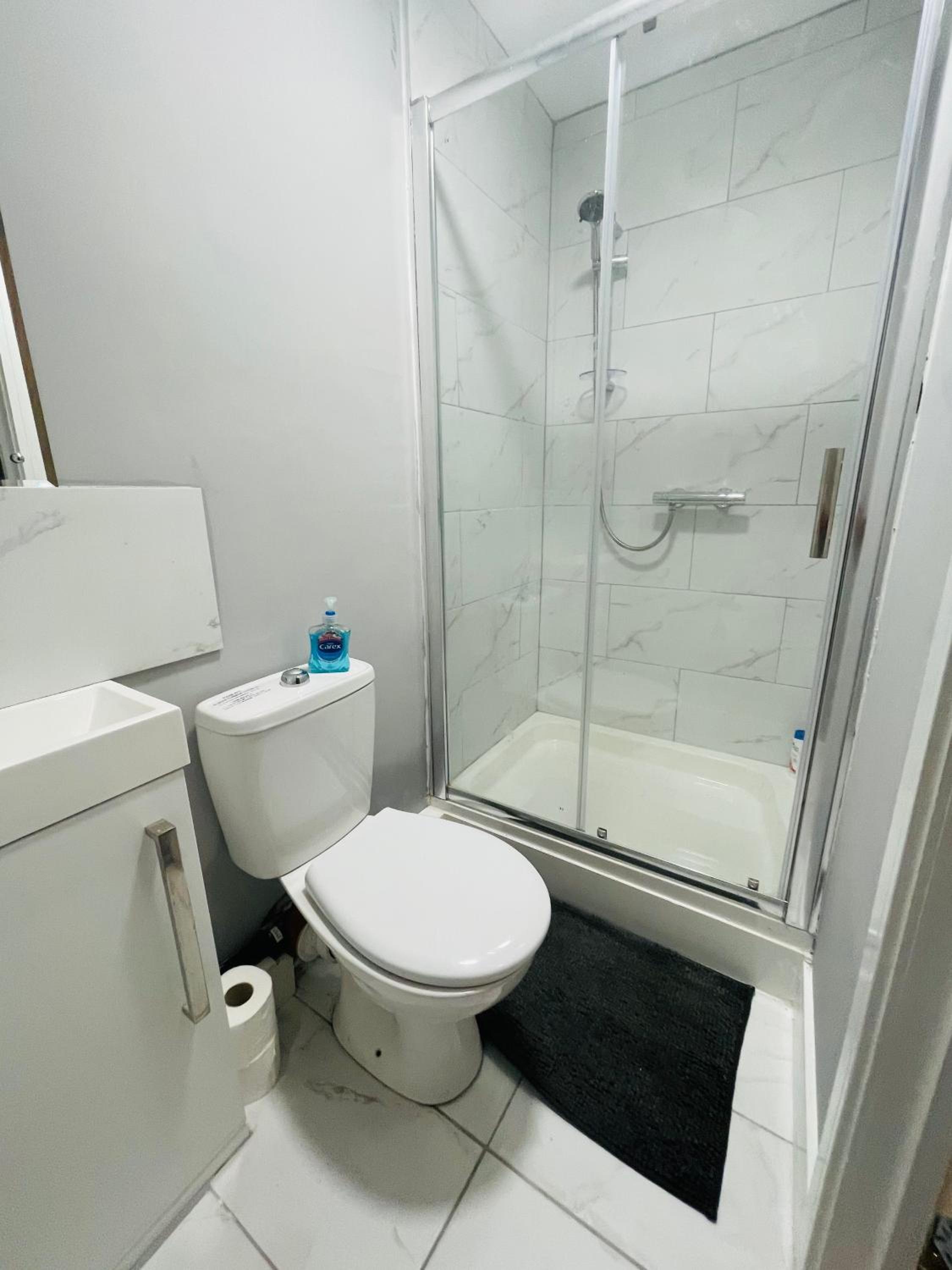Double Room with Private Bathroom photo 3