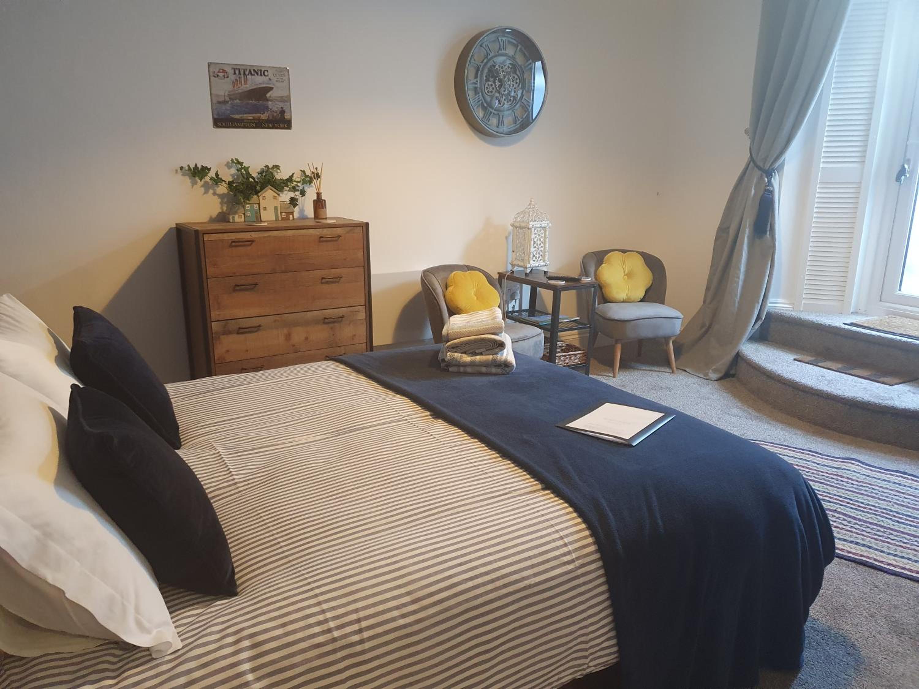 Deluxe King Room