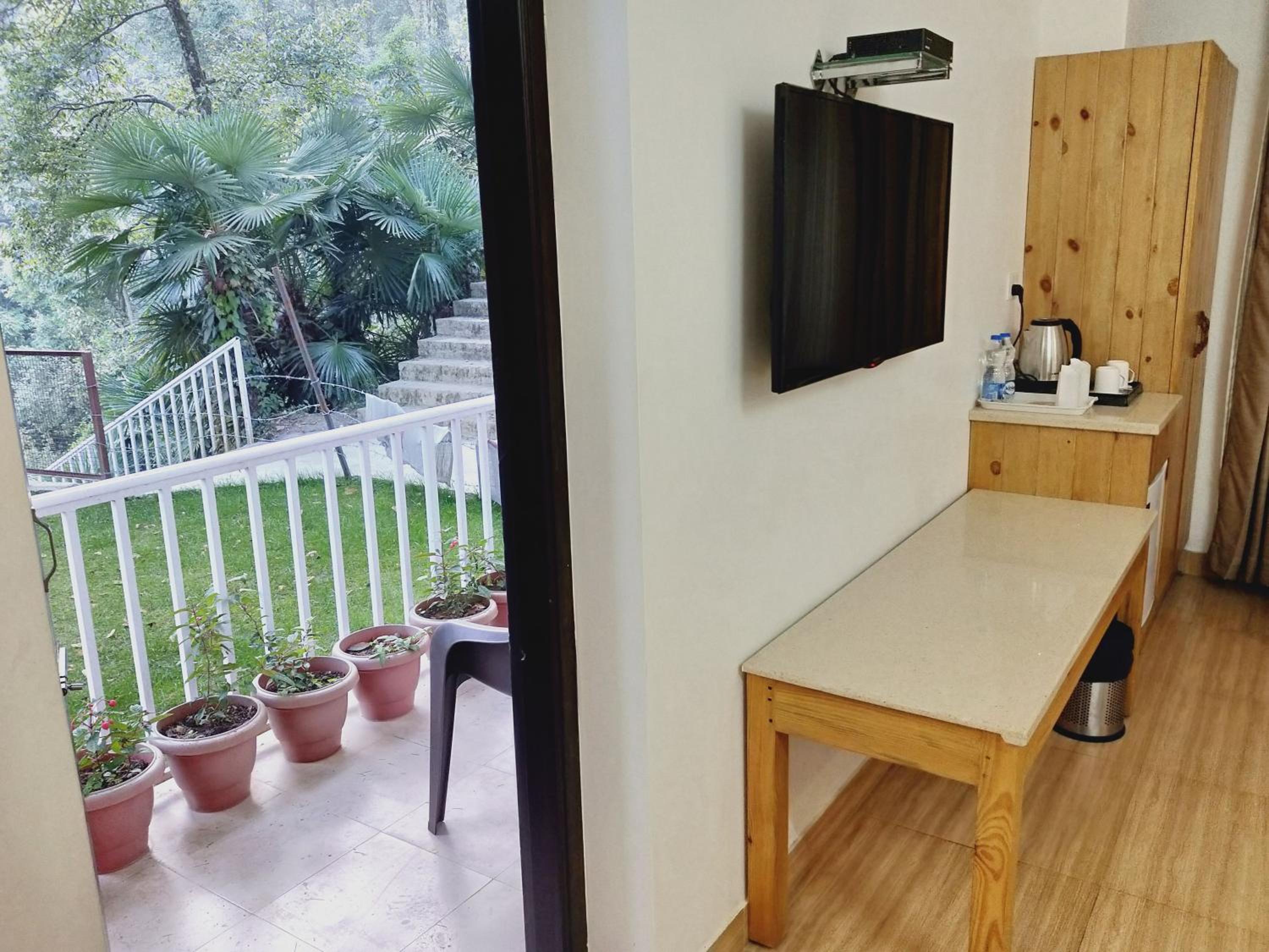 Deluxe Double Room with Balcony