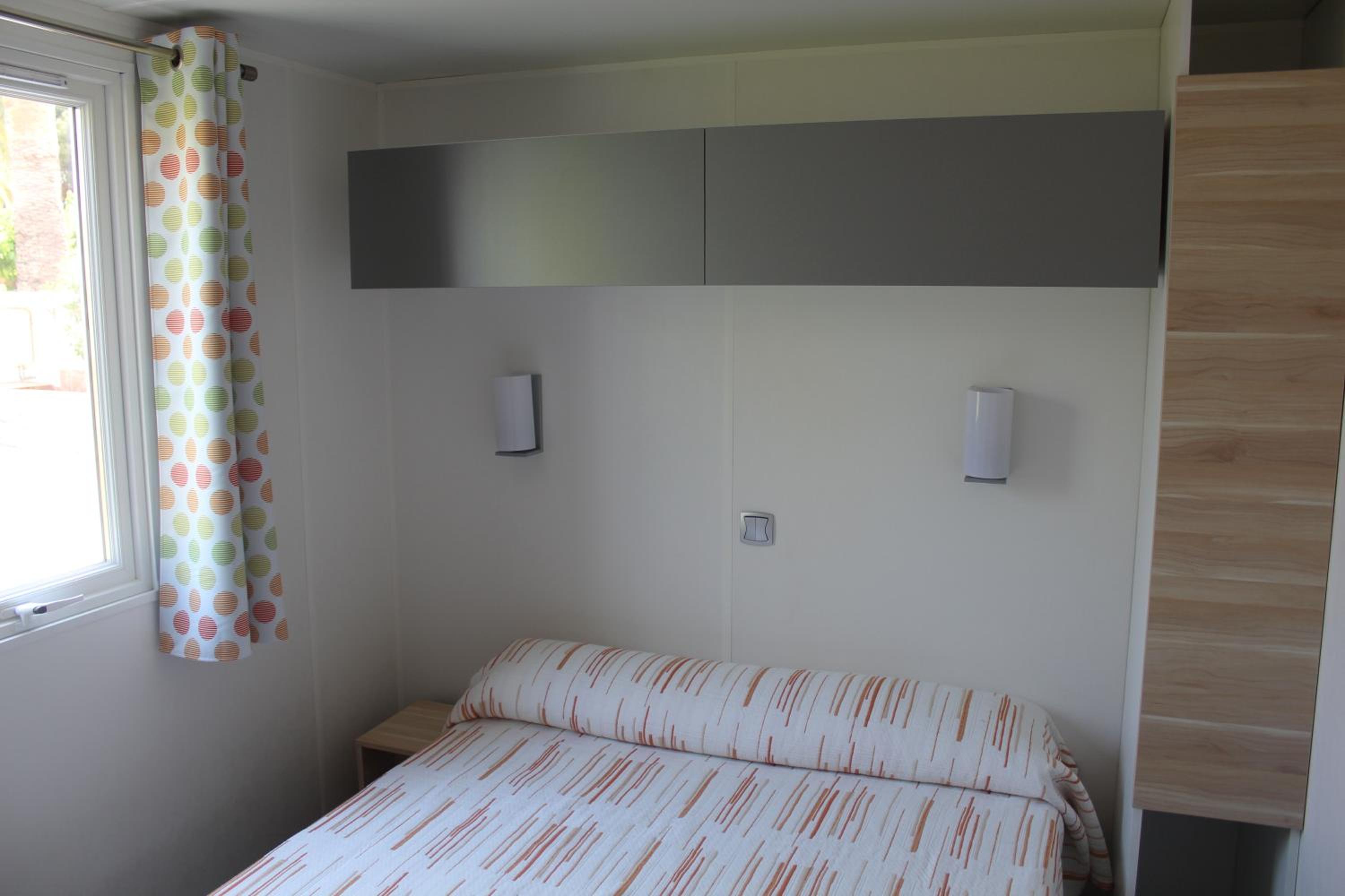 Bungalow de dos dormitorios (2 adultos)