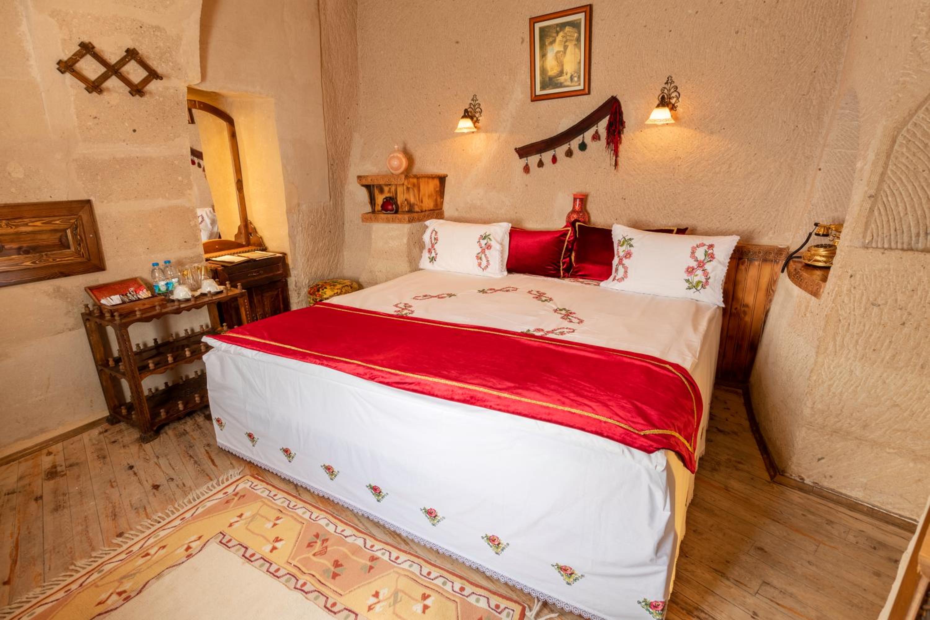 Double Cave Room  - Photo 16