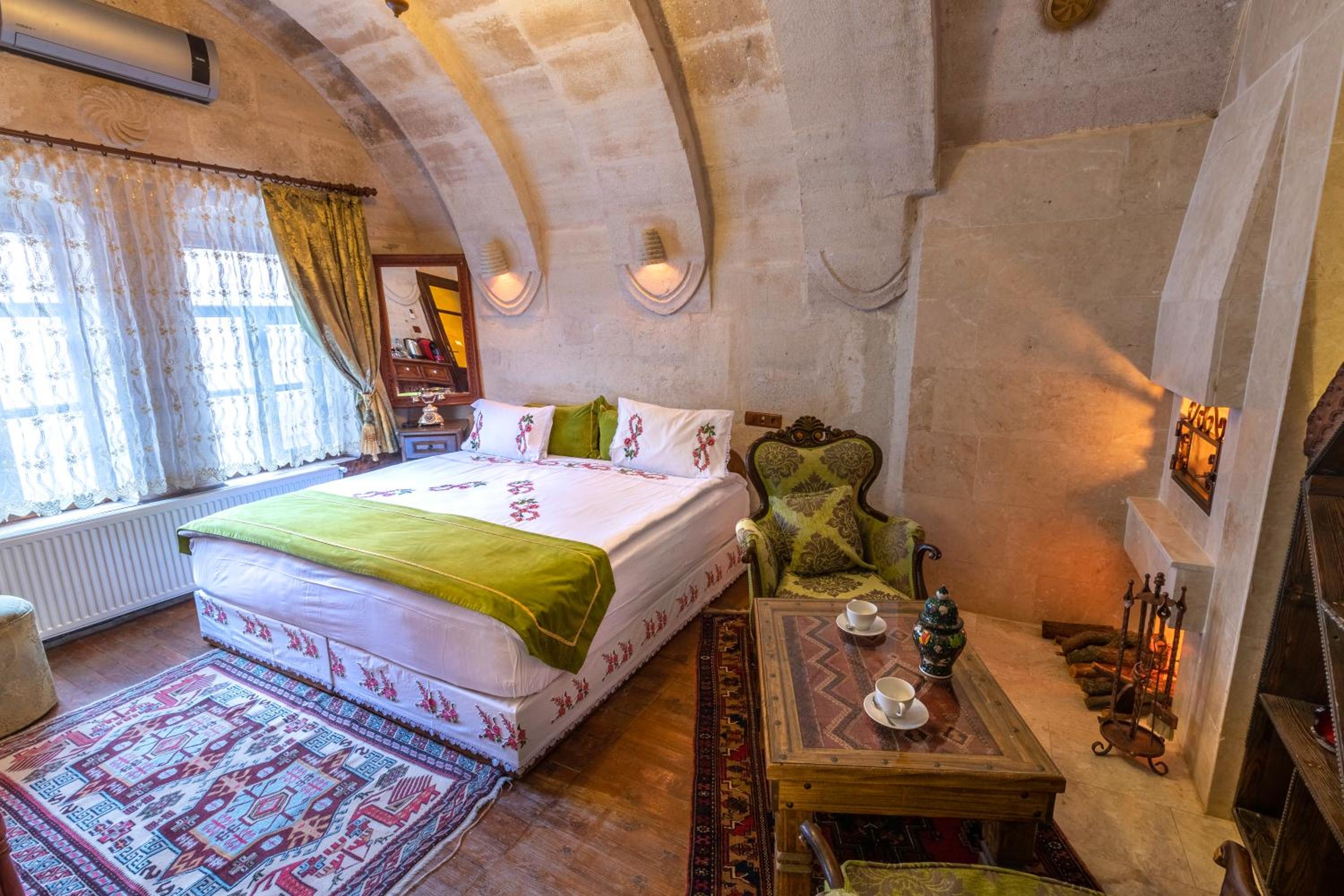 Double Cave Room  - Photo 14