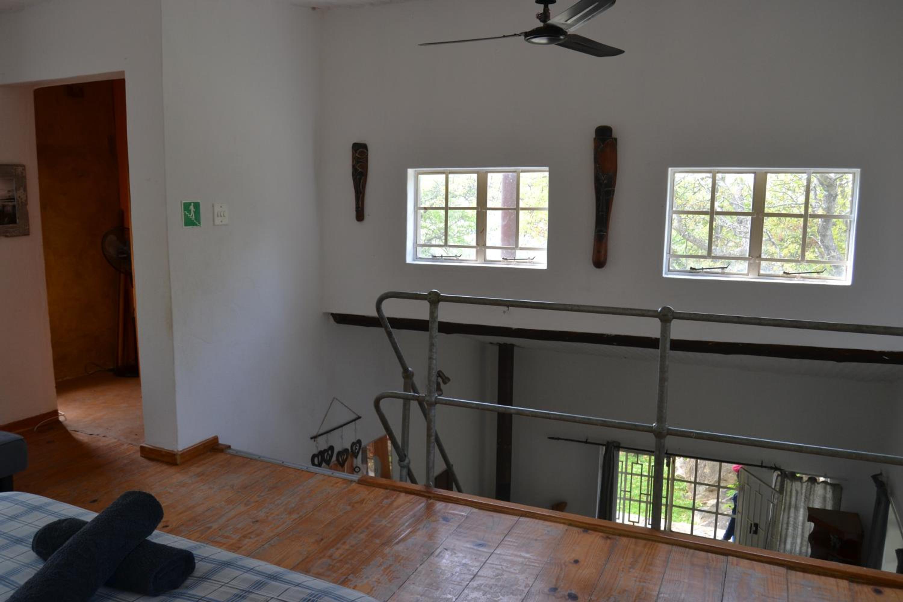 Loft - Photo 1