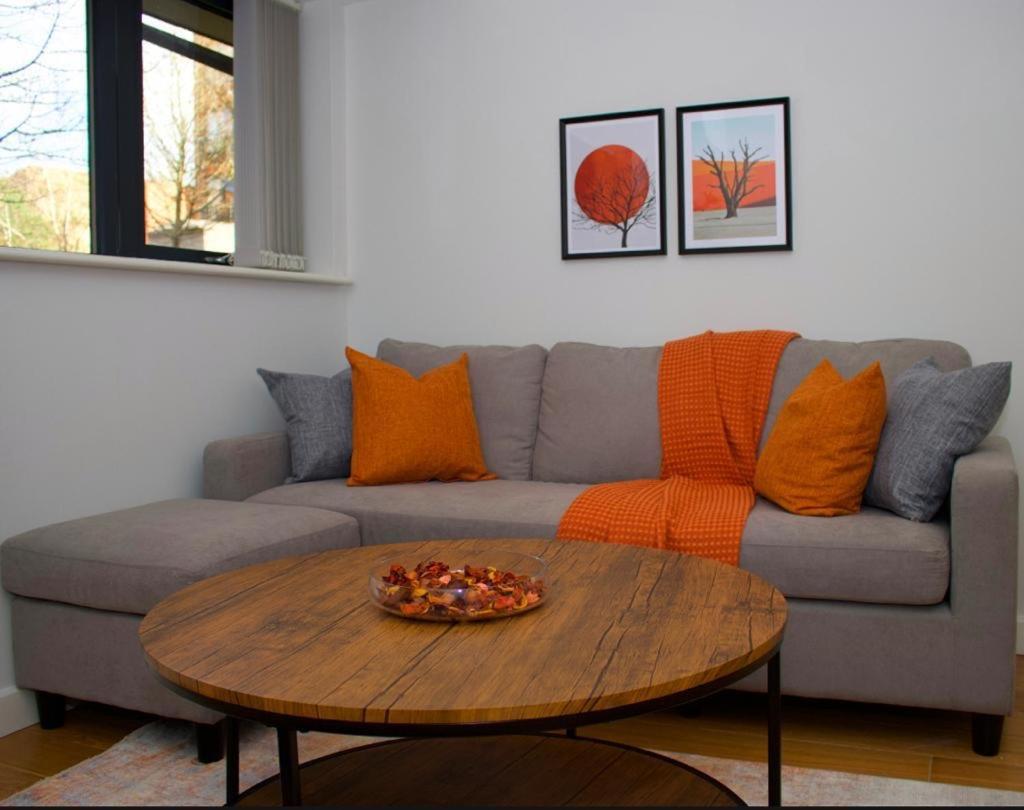 Two-Bedroom Apartment - Photo 5