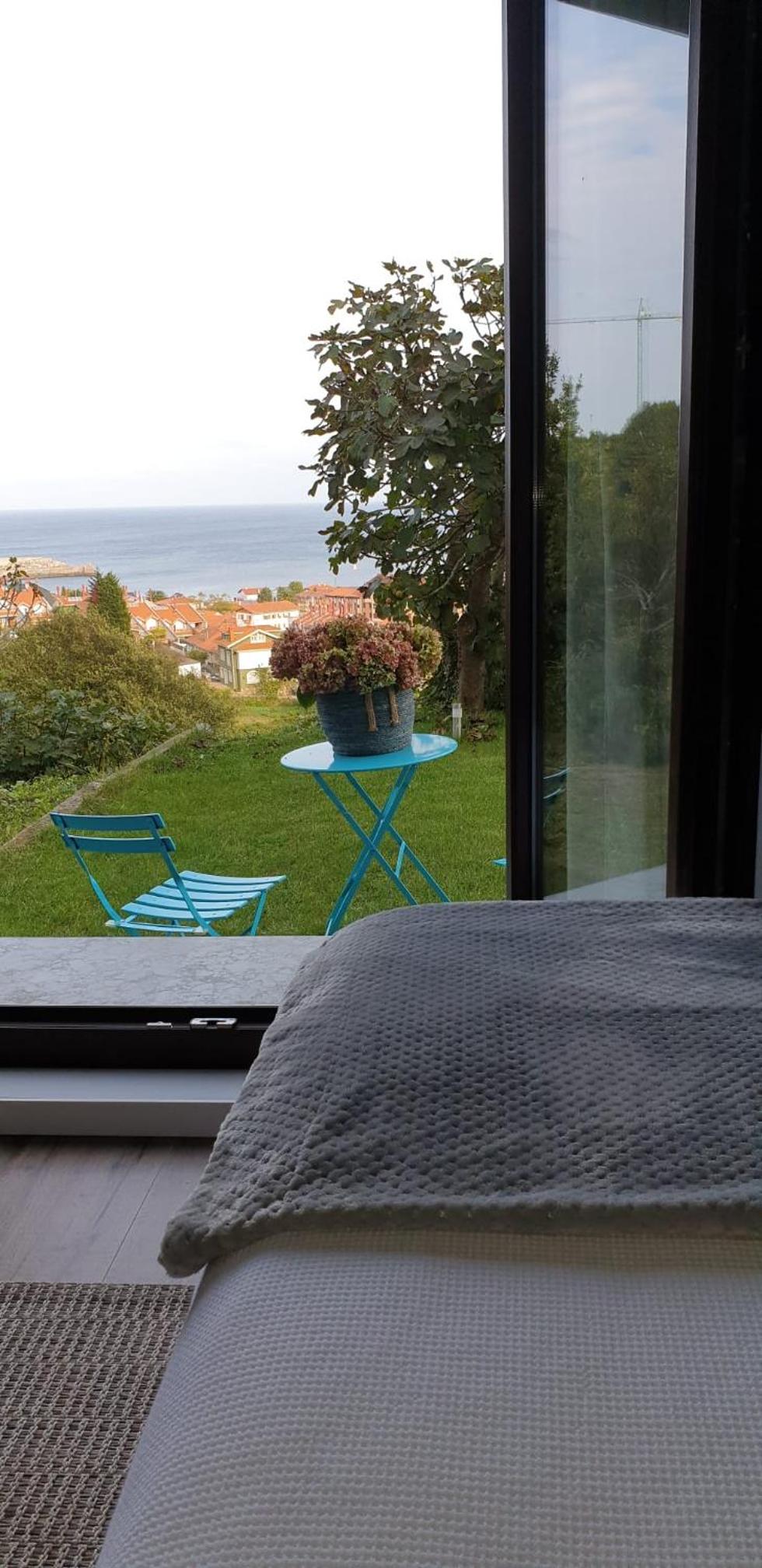 Deluxe Double Room with Balcony and Sea View - Photo 9