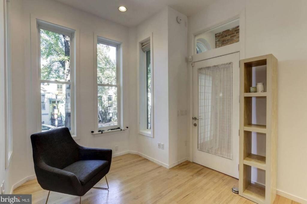 One-Bedroom Apartment - Photo 5