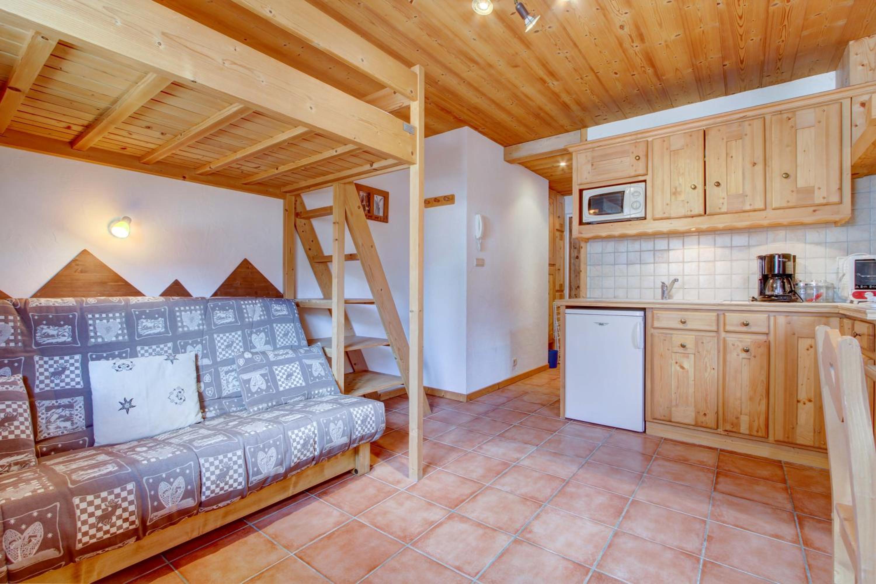 Studio Apartment photo 3