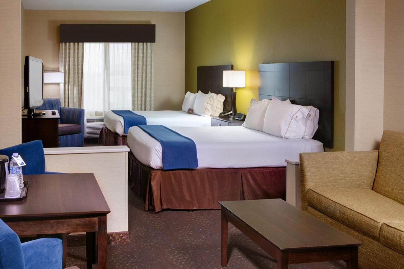 Queen Suite - Photo 4
