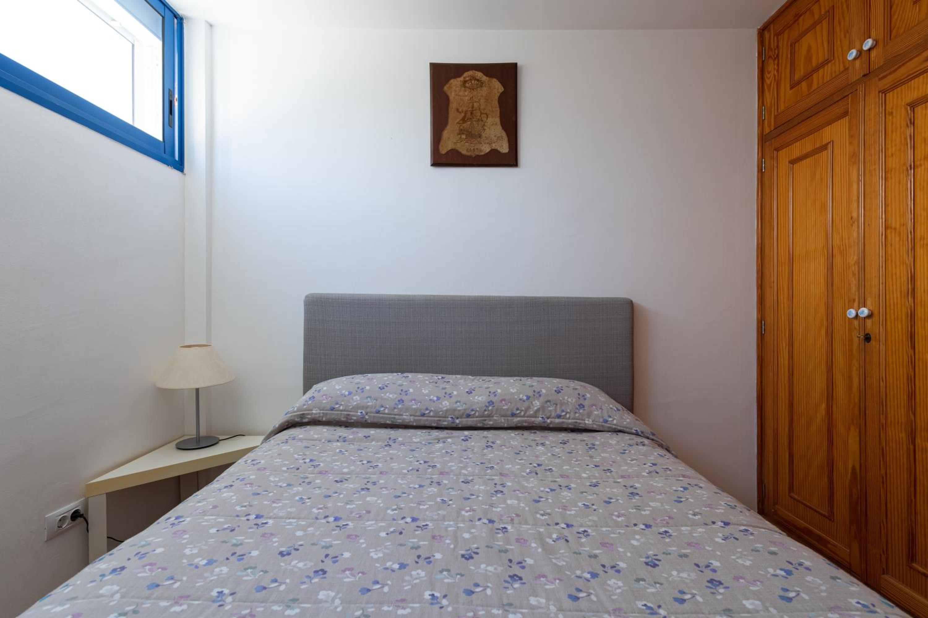 Apartment with Sea View - Photo 5