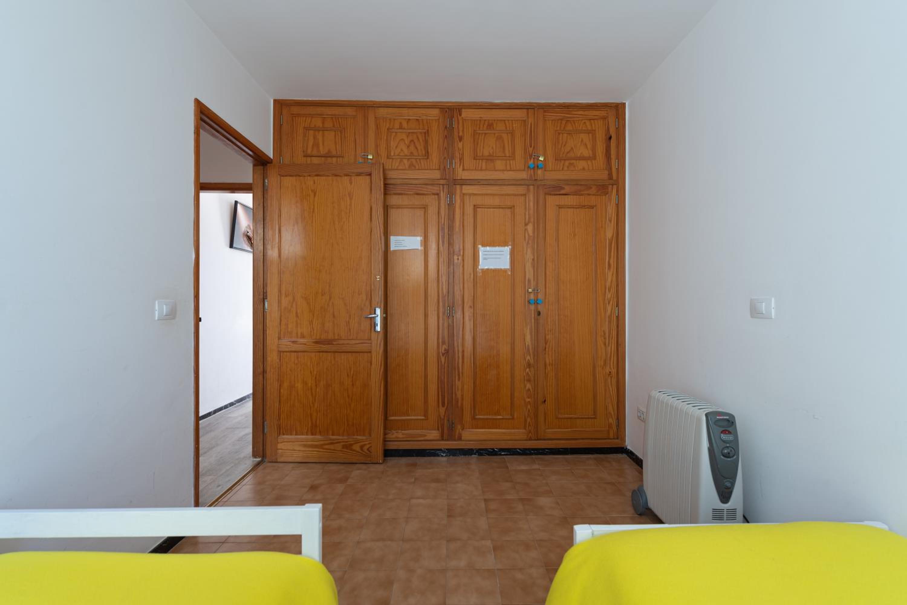 Apartment with Sea View - Photo 10