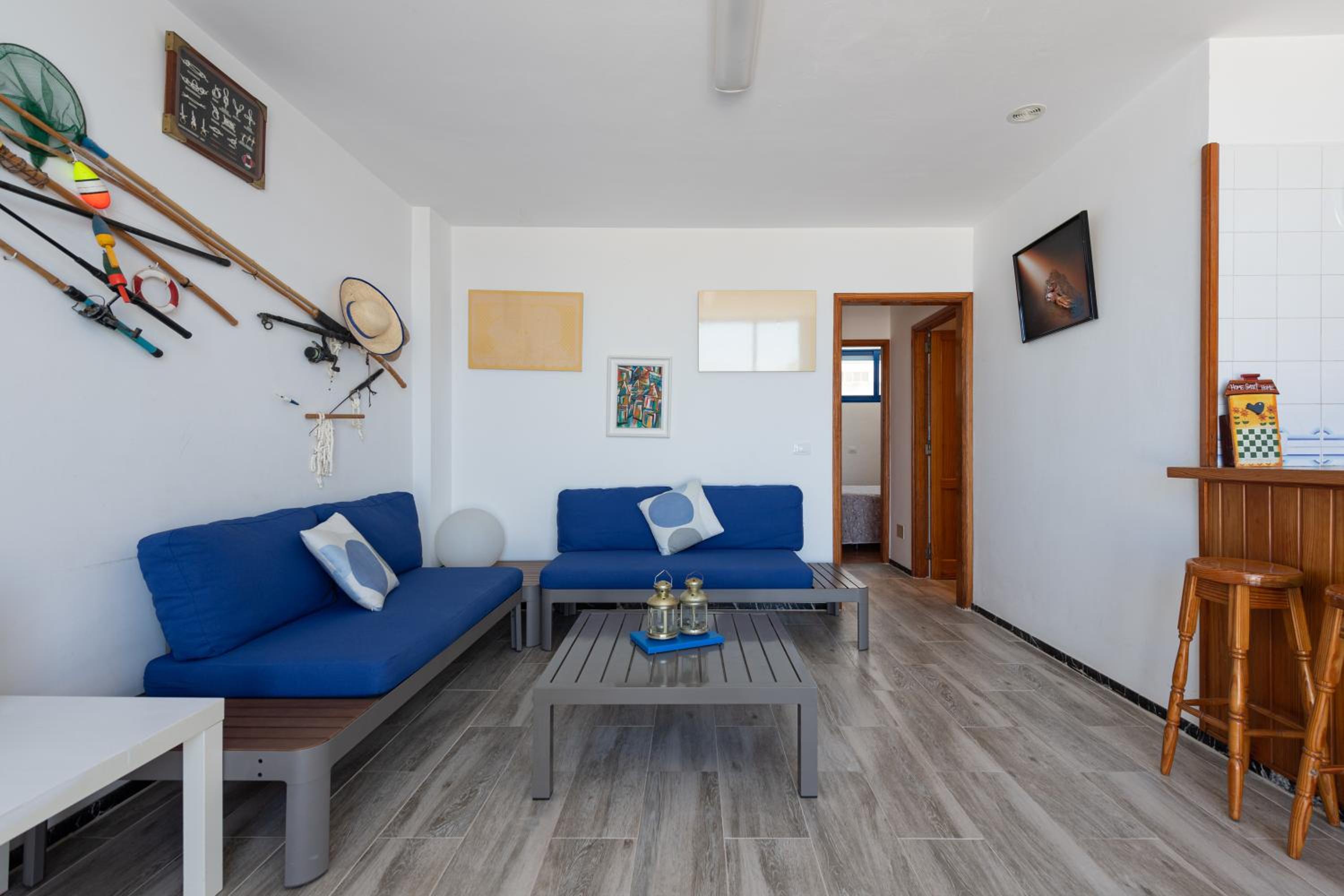 Apartment with Sea View - Photo 12