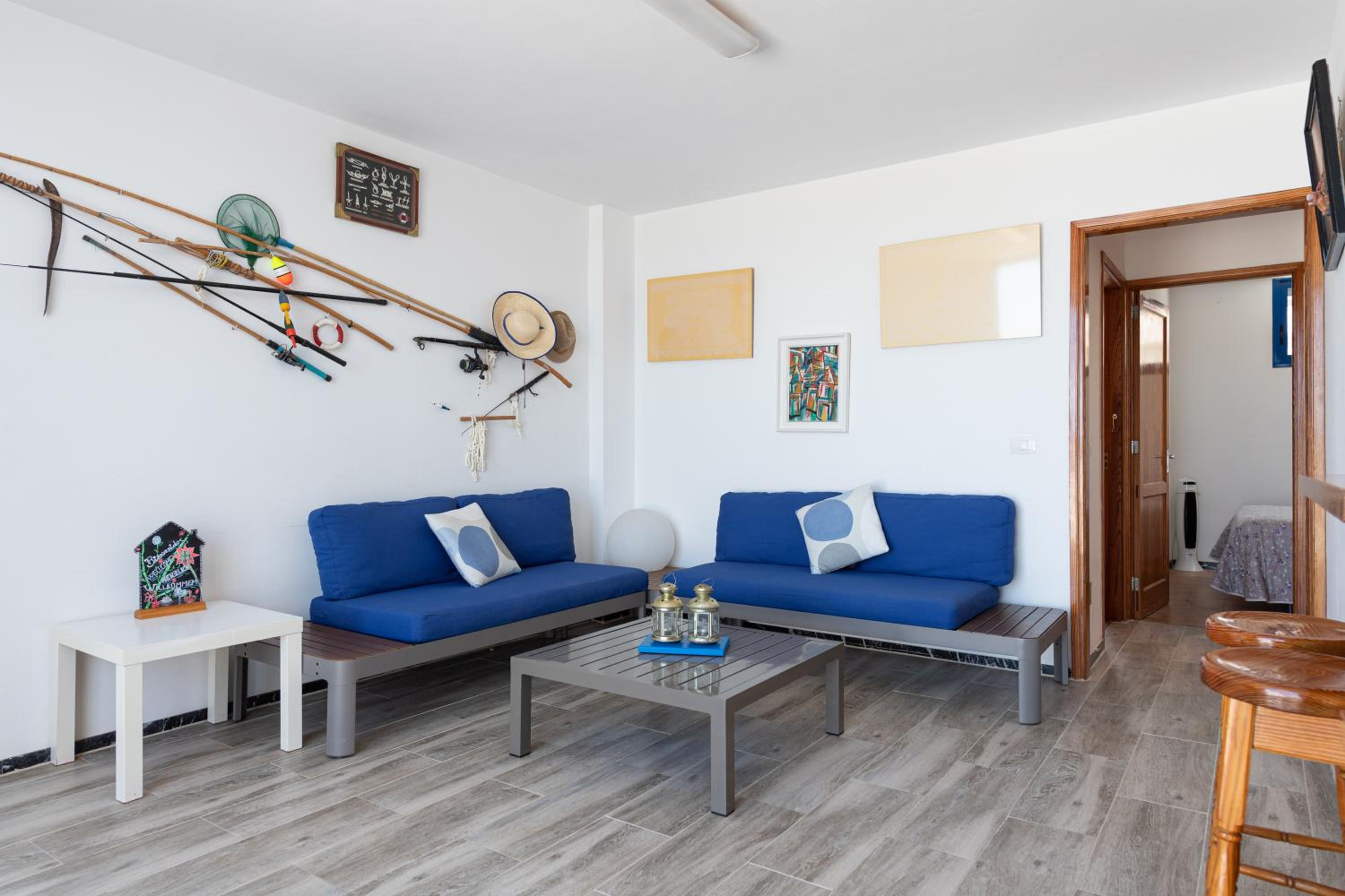 Apartment with Sea View - Photo 13