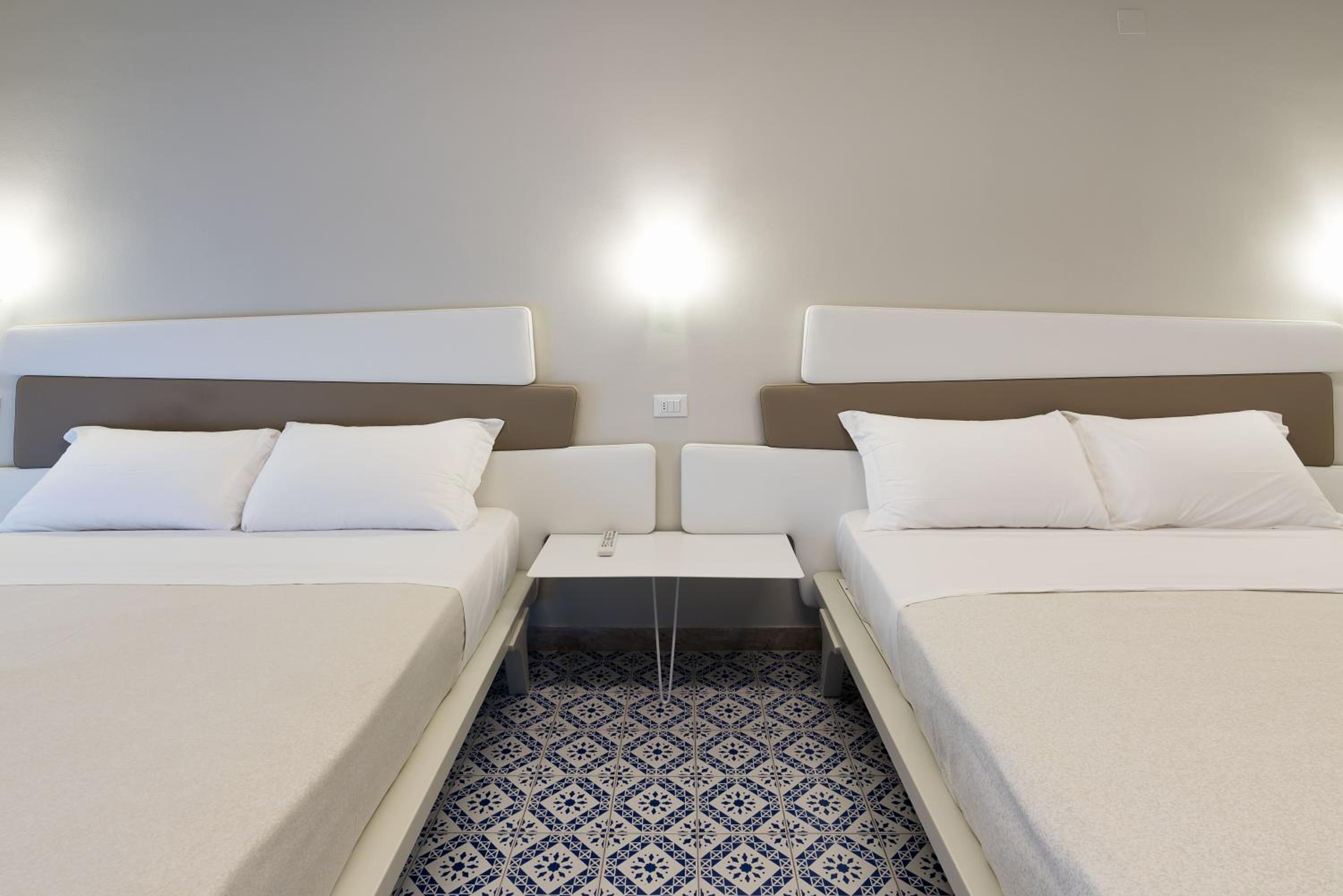 Superior Twin Room - Photo 3