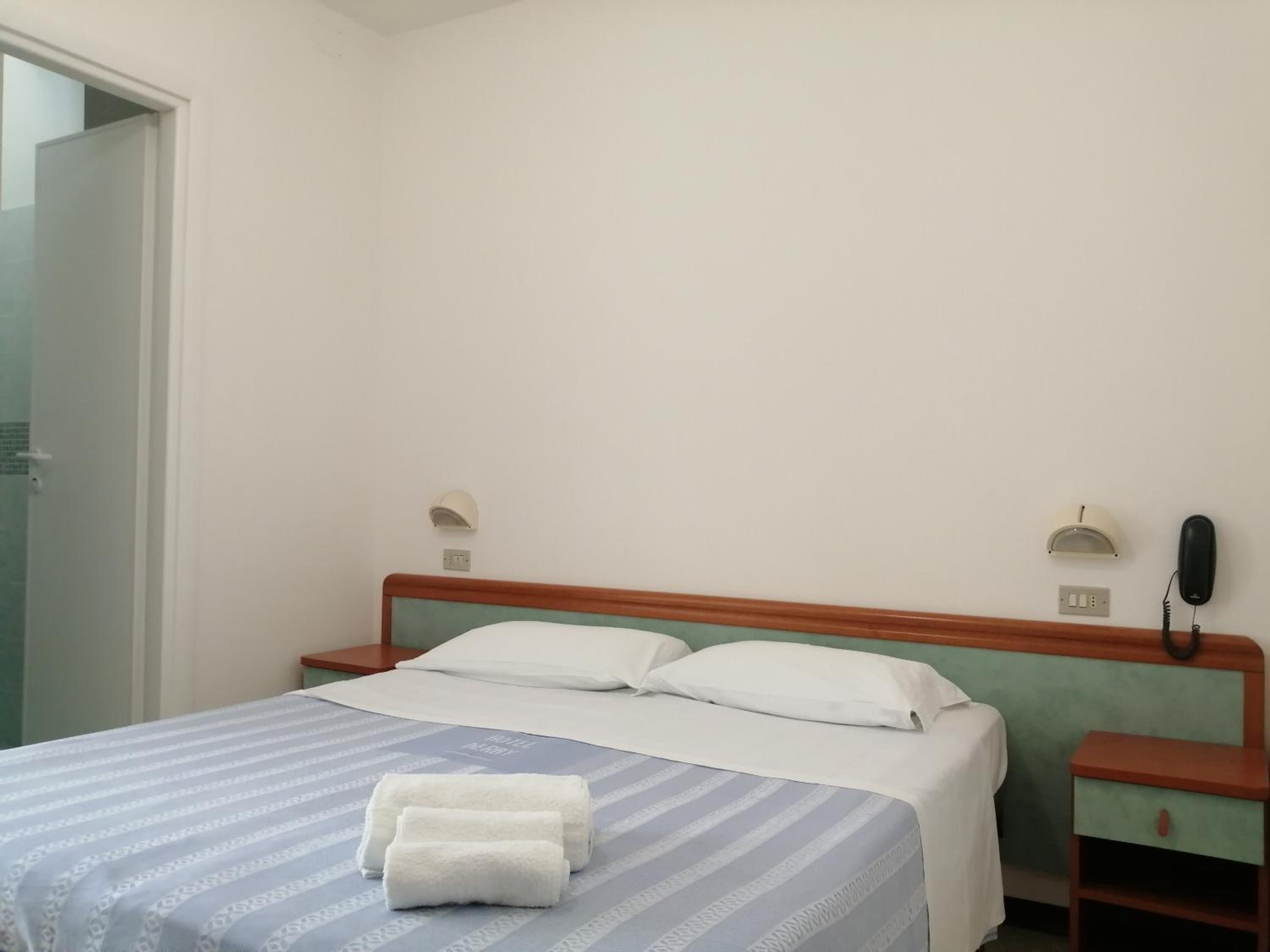 Double or Twin Room photo 2