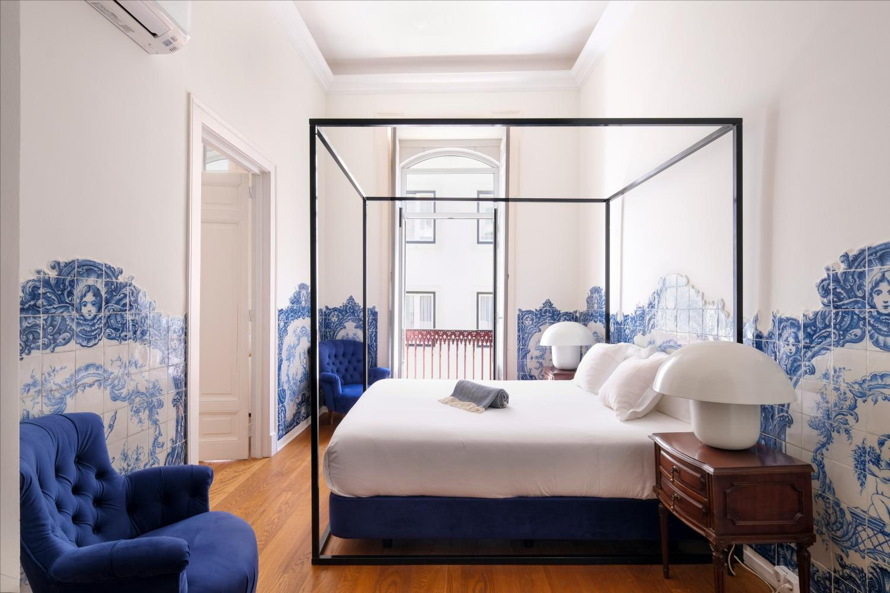 Master Queen Suite photo 1