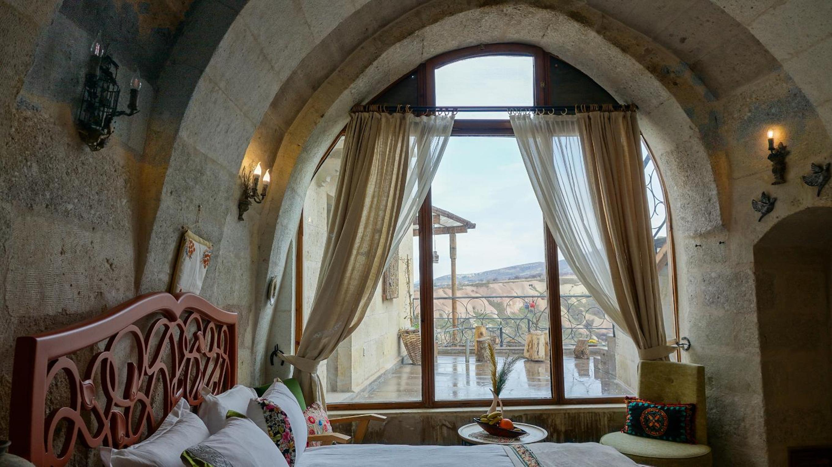 King Room with Mountain View - Photo 1