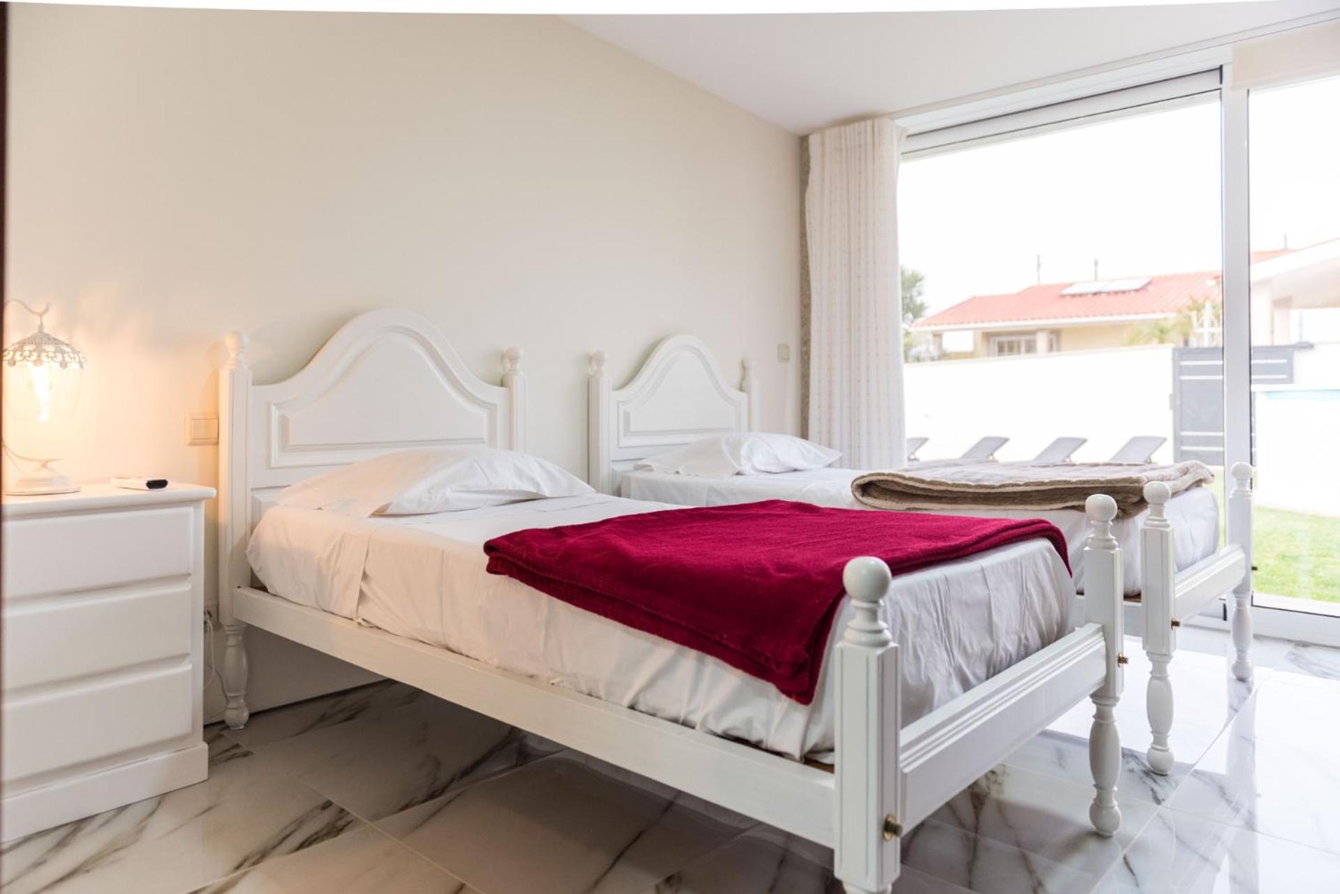 Two-Bedroom House photo 3