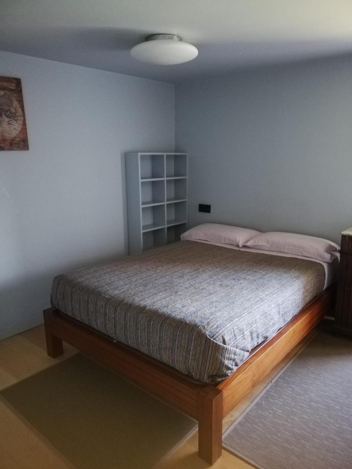 Three-Bedroom House photo 3