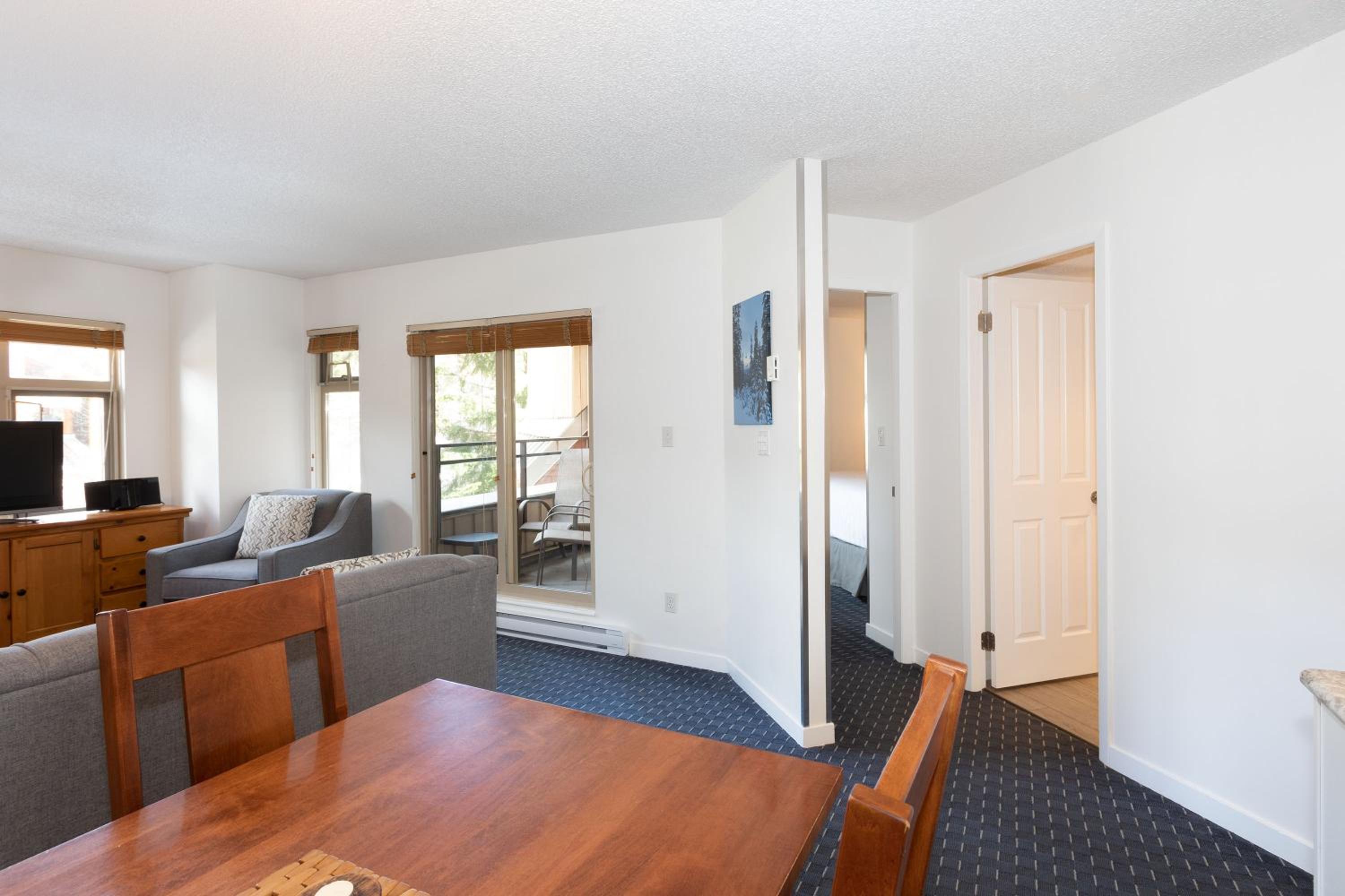 Condo, 1 Bedroom (Unit 201) photo 2