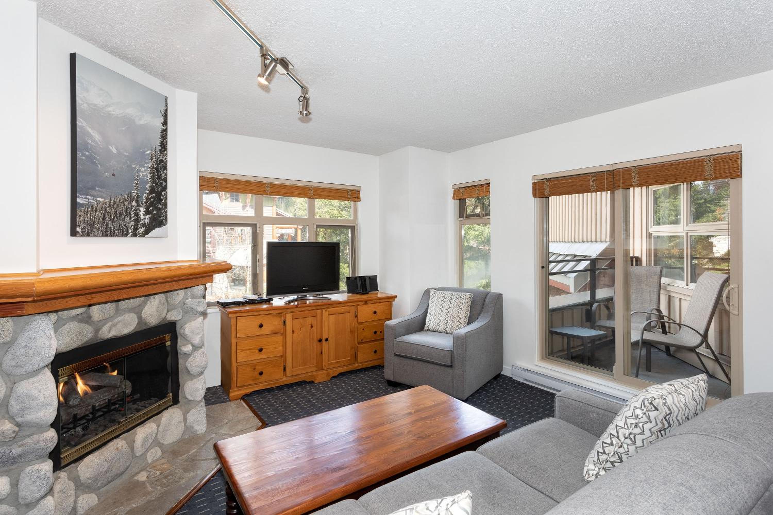 Condo, 1 Bedroom (Unit 201) photo 1