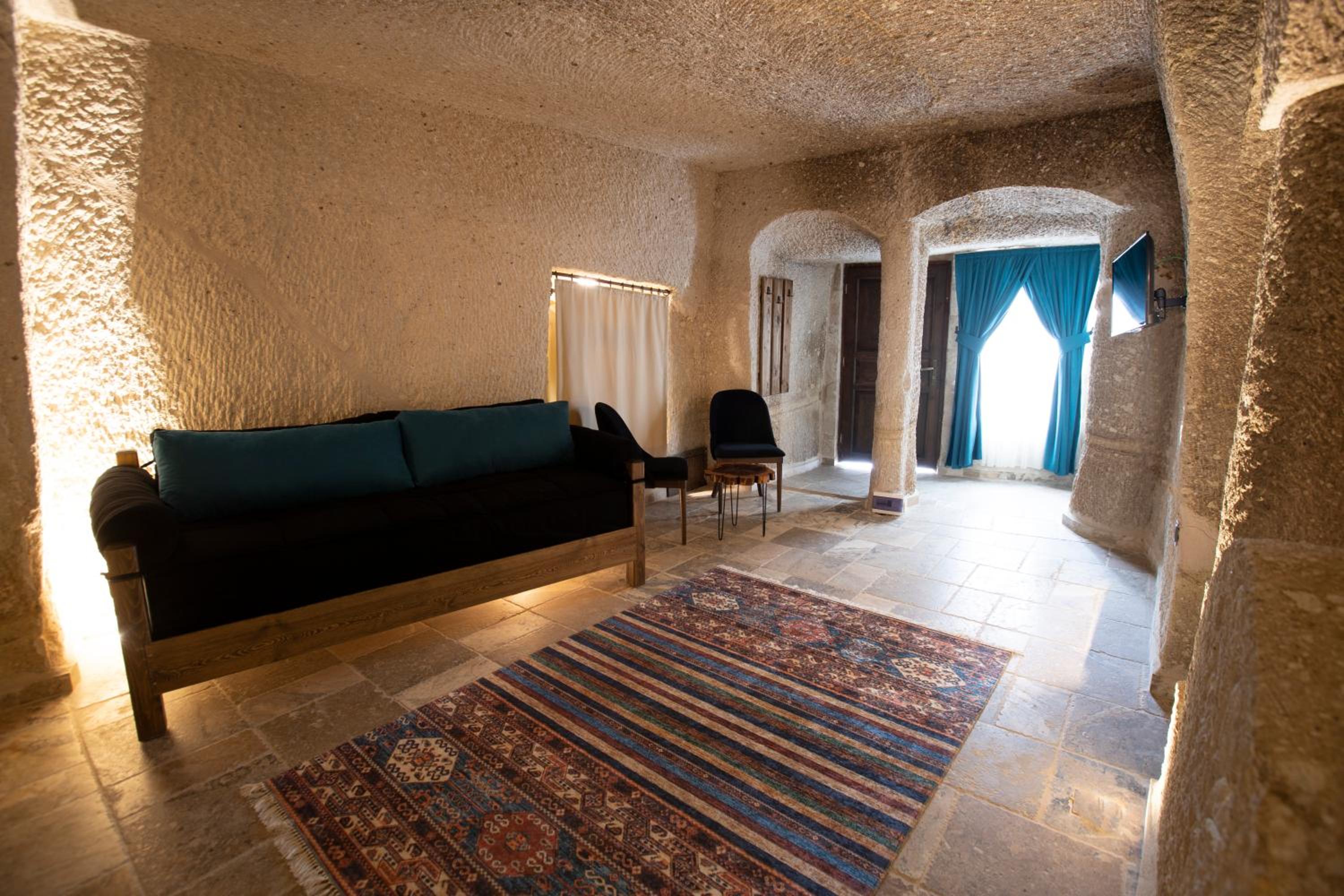 Deluxe Triple Room photo 3