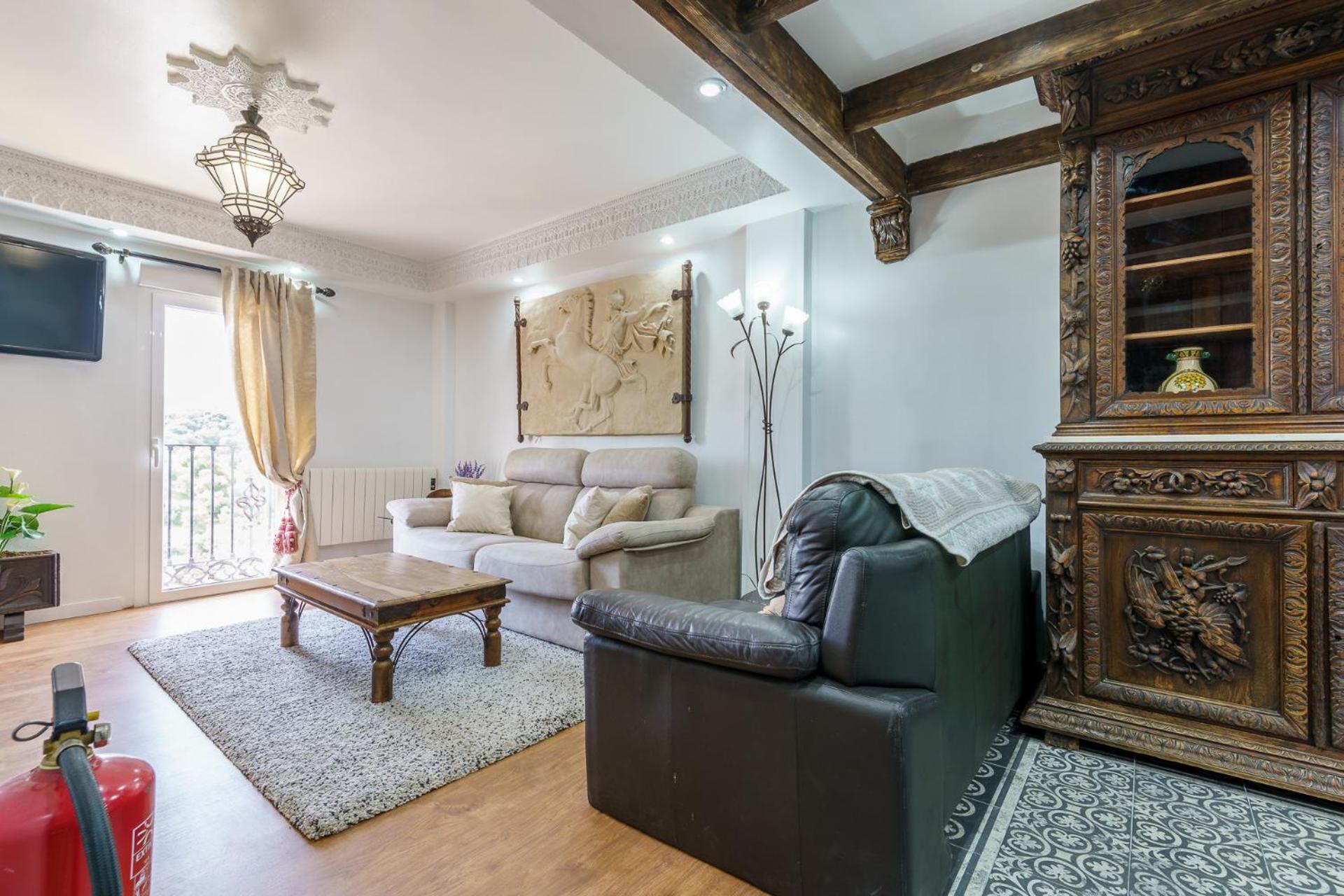 Three-Bedroom Apartment - Photo 9