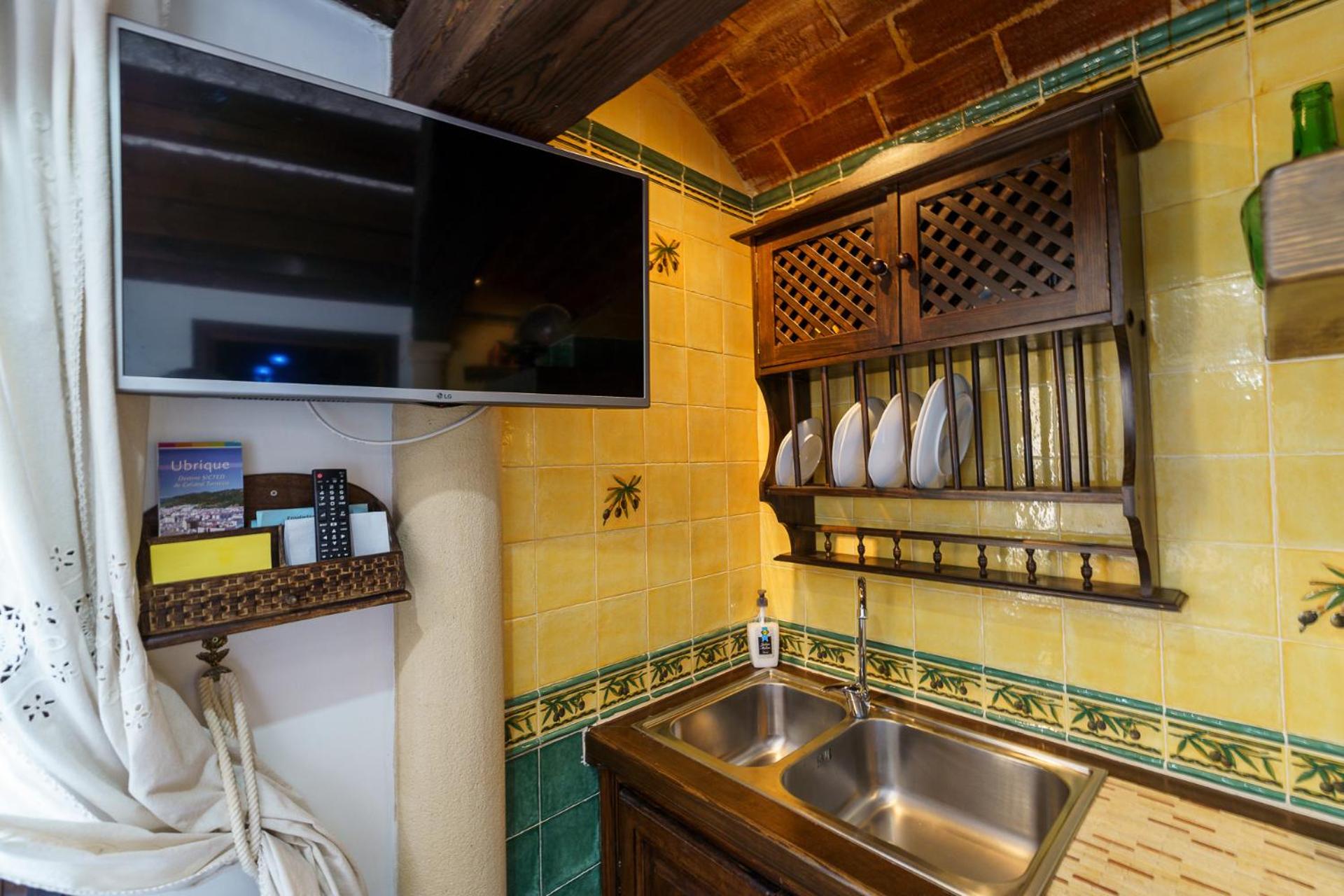 One-Bedroom Apartment - Photo 22