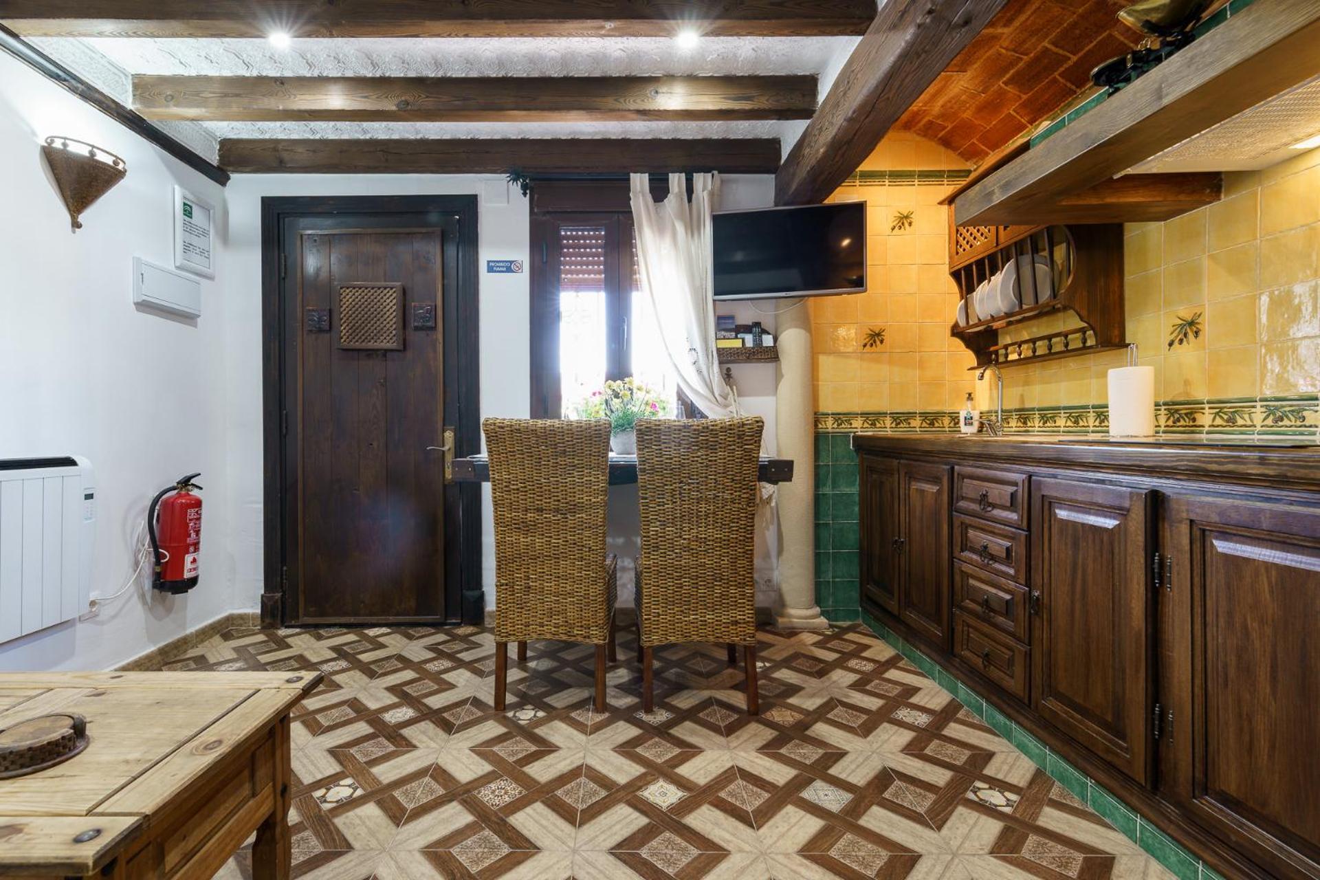 One-Bedroom Apartment - Photo 16