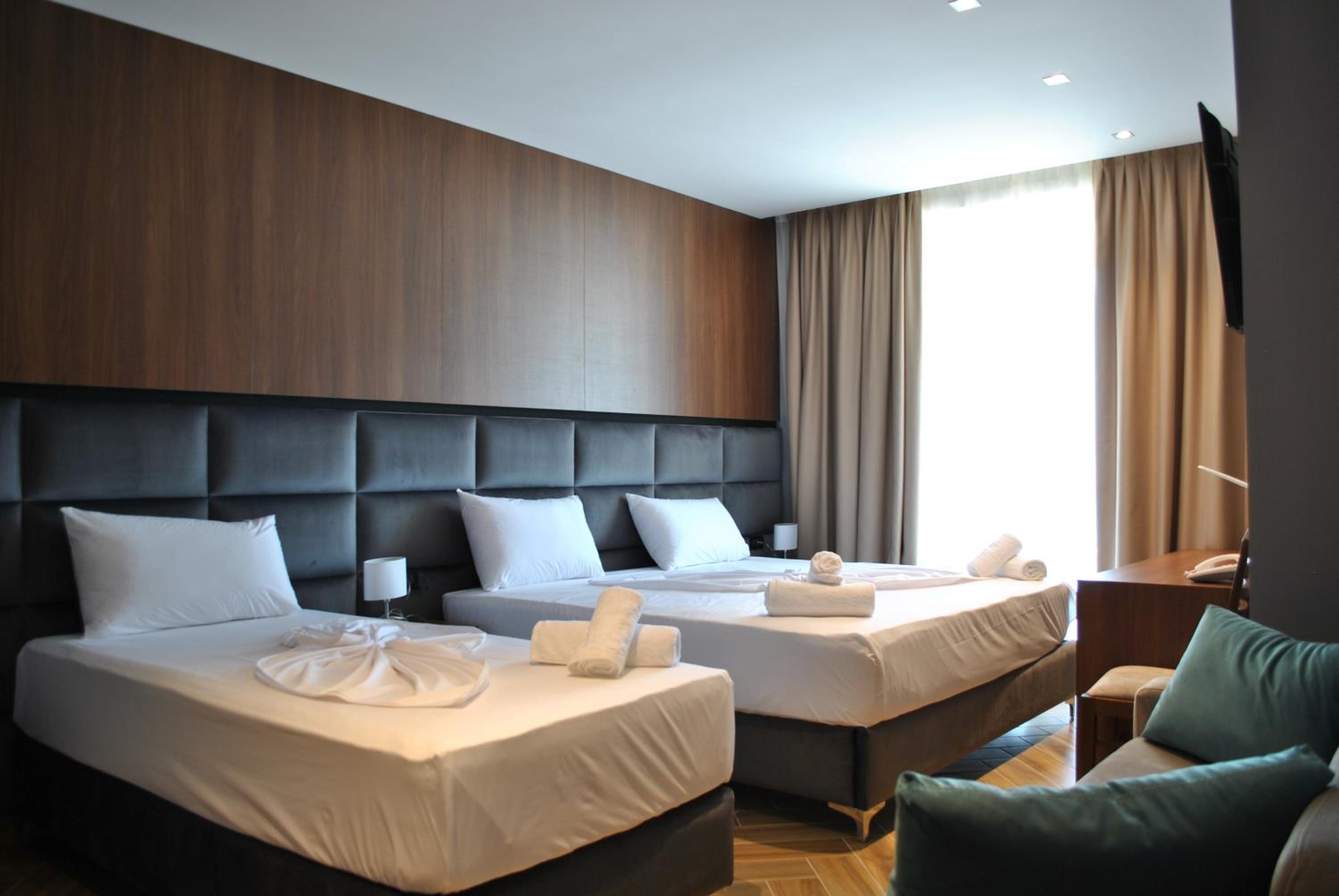 Triple Room with Mountain View