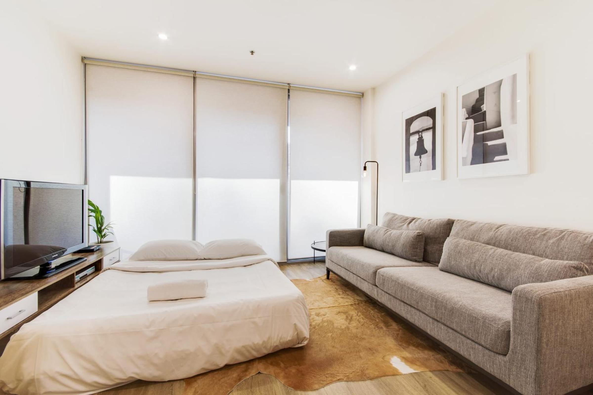 2 Bedroom Apartment - Photo 17