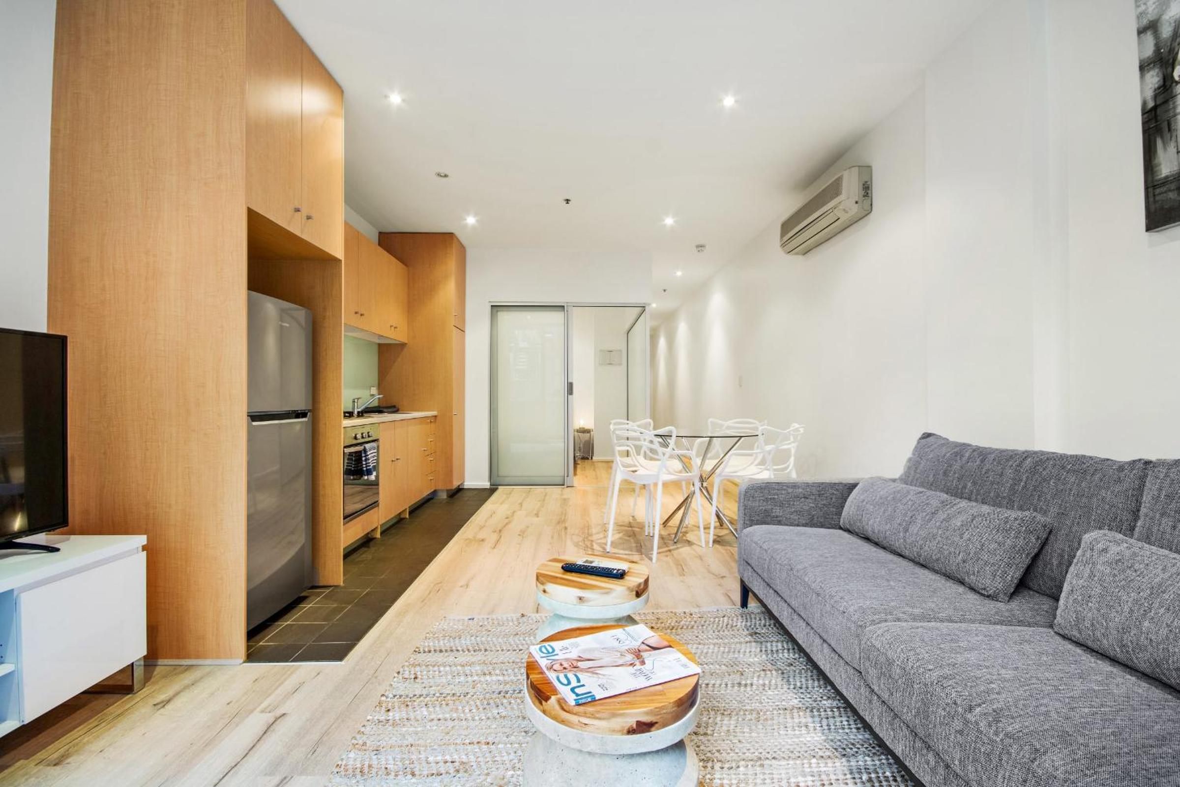 2 Bedroom Apartment - Photo 6