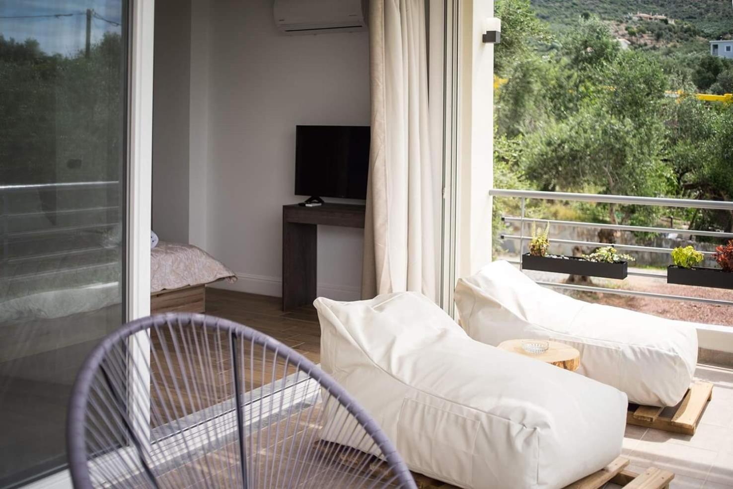 Family Room with Sea View - Photo 4