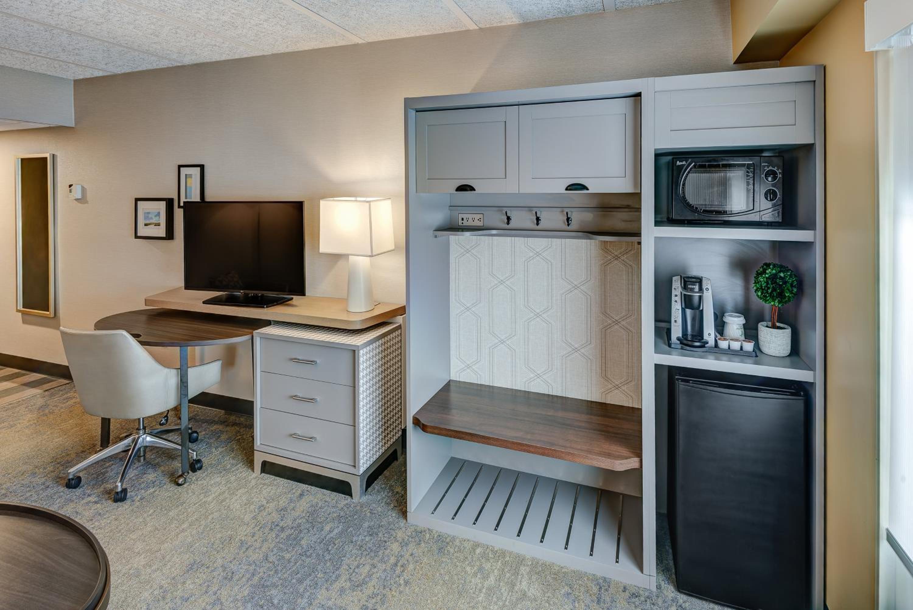 King Suite - Photo 2