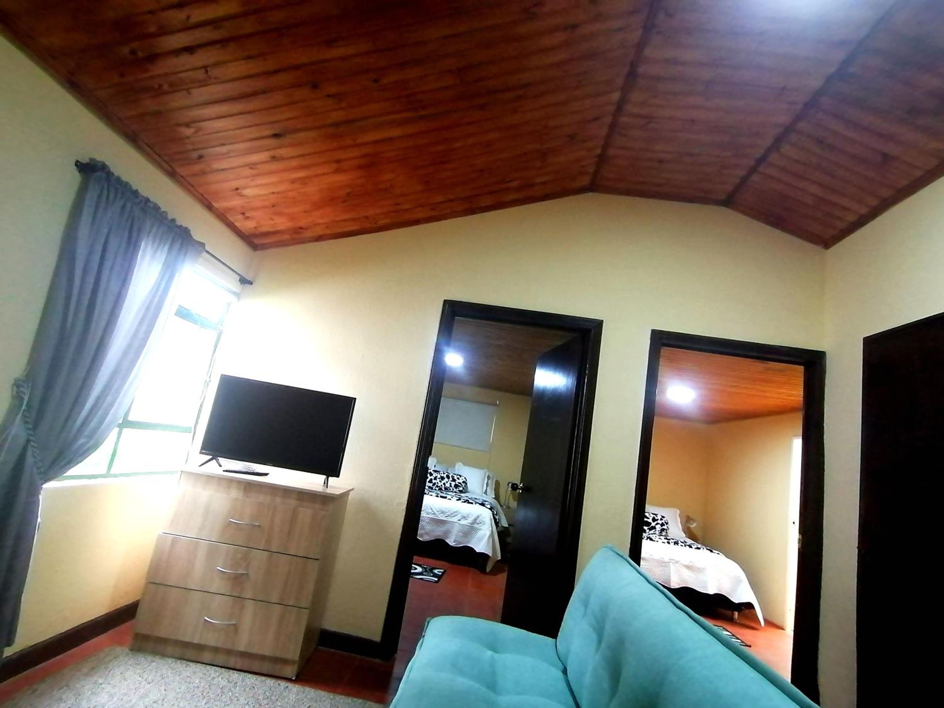 Superior Triple Room photo 3