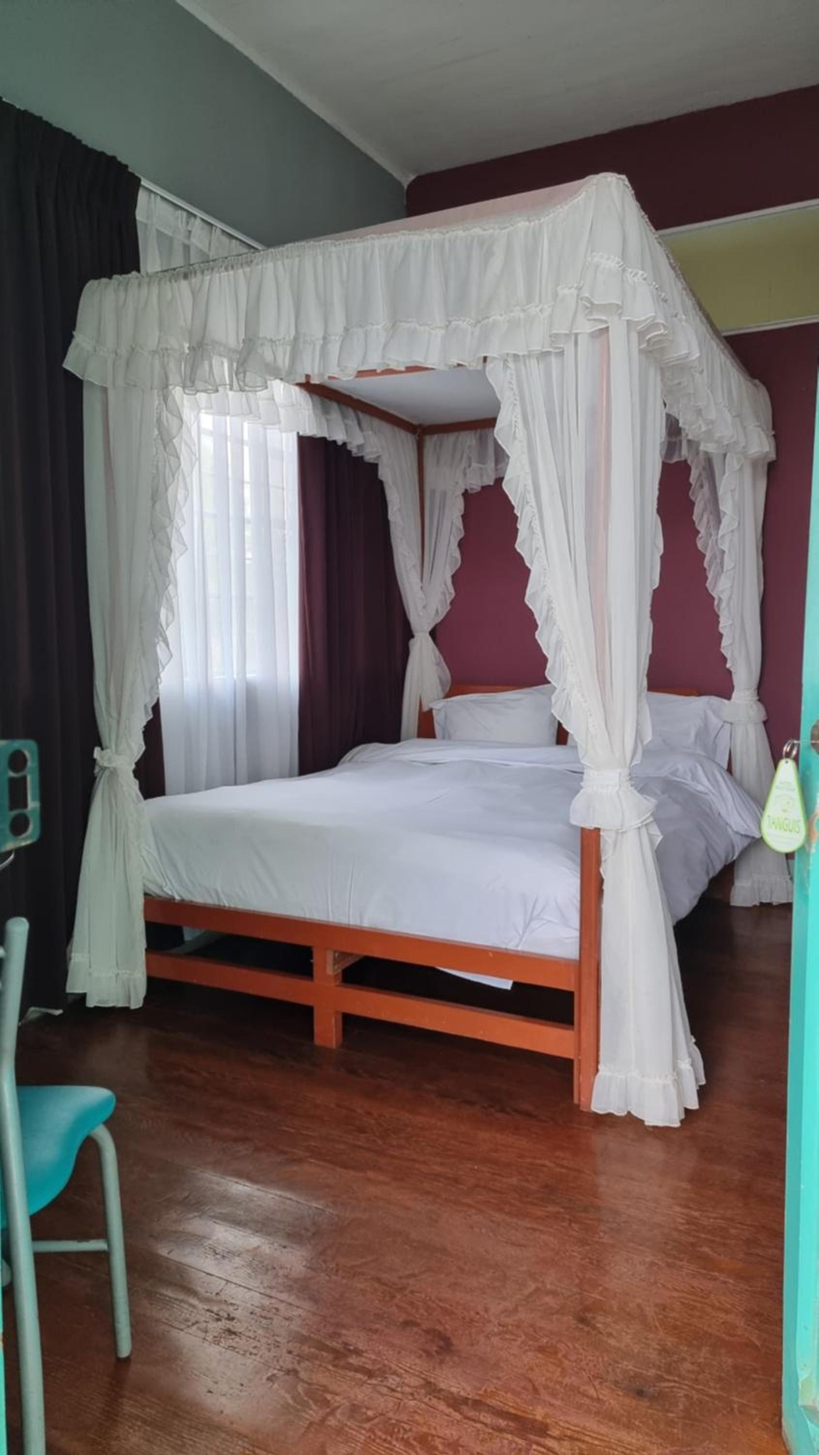 Basic Triple Room with Shared Bathroom photo 2