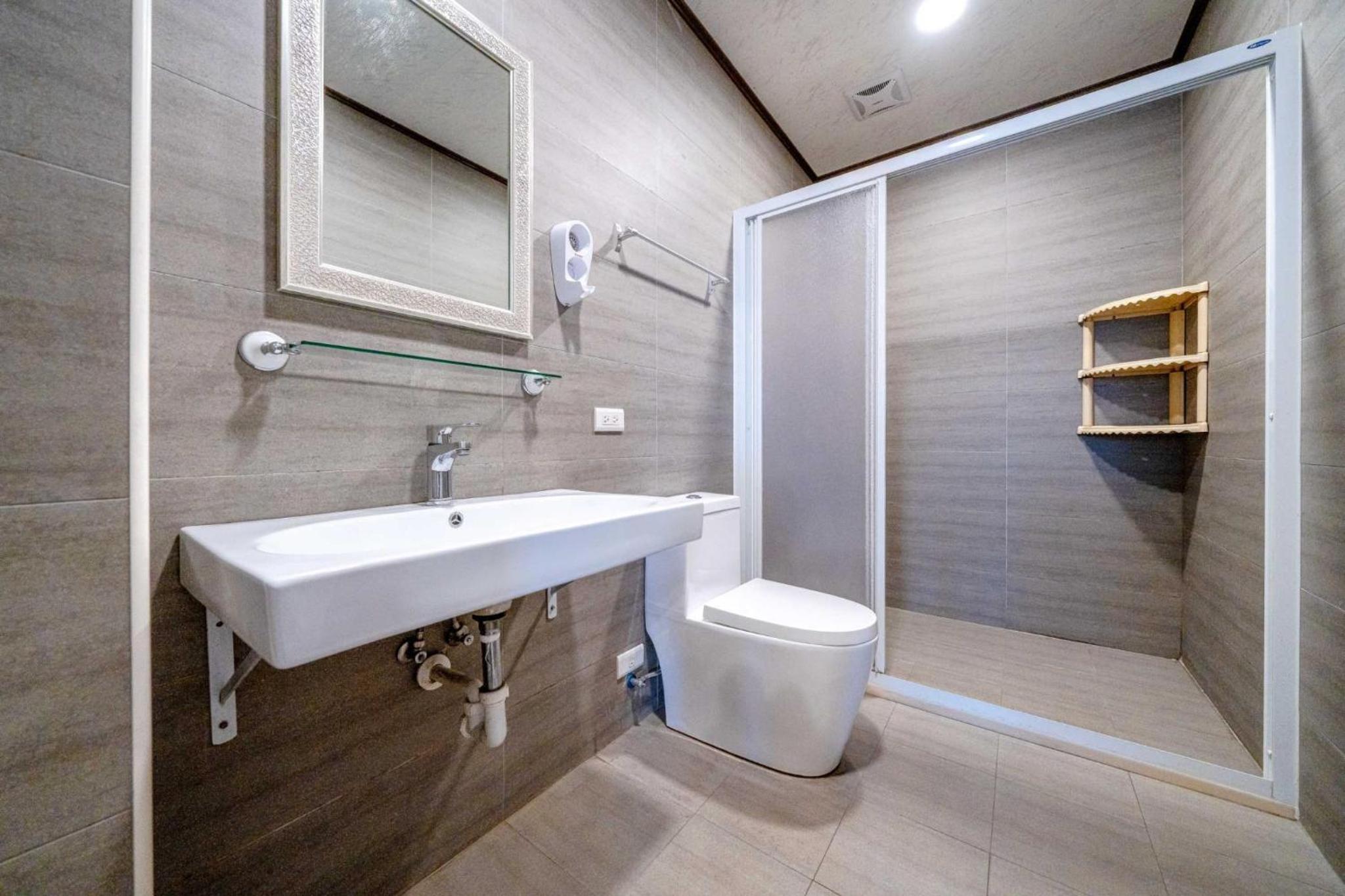 Quadruple Room with Balcony photo 3