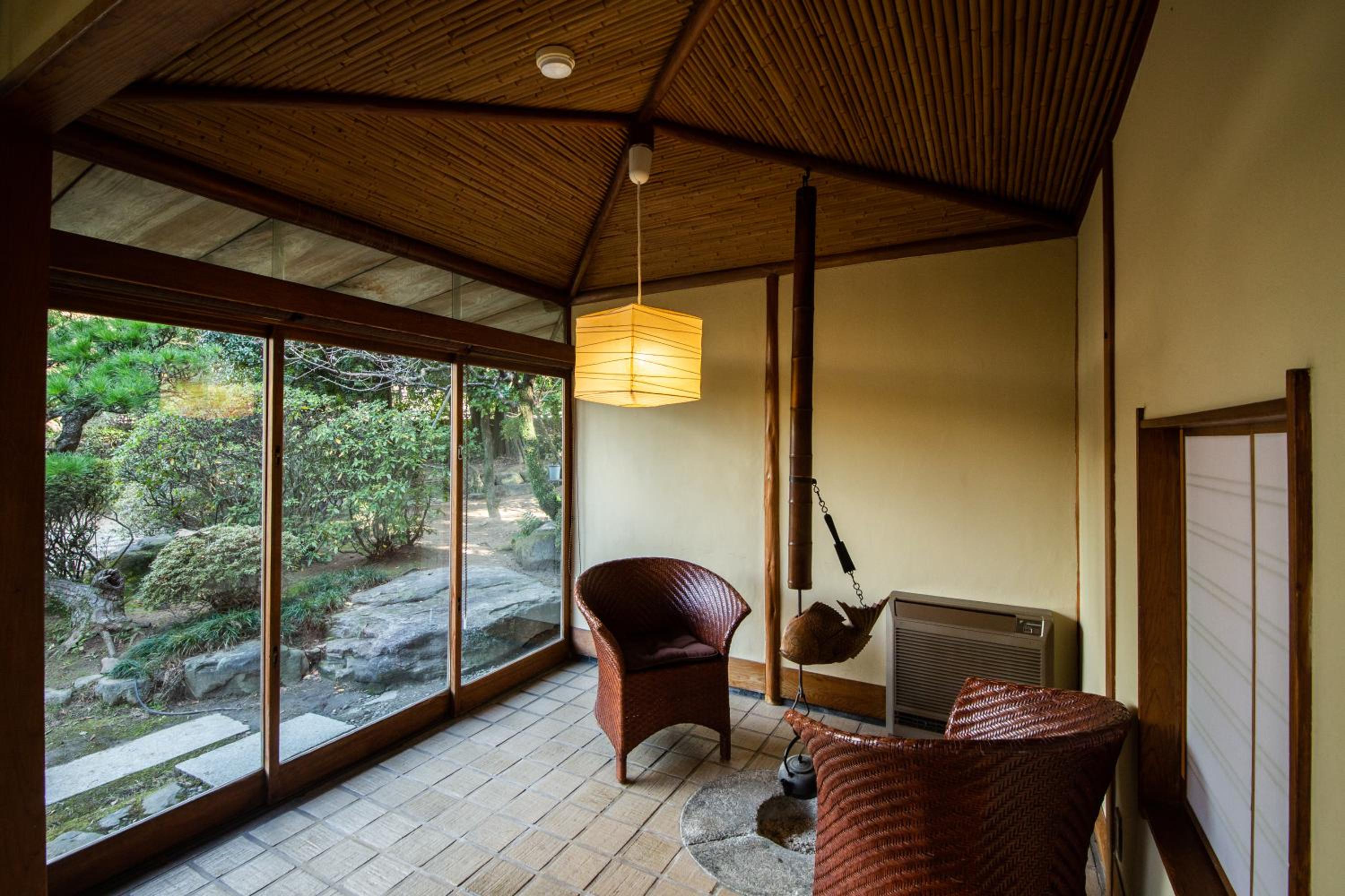 Japanese-Style Room "Sugao" (MAX 4 Adults) - Photo 8
