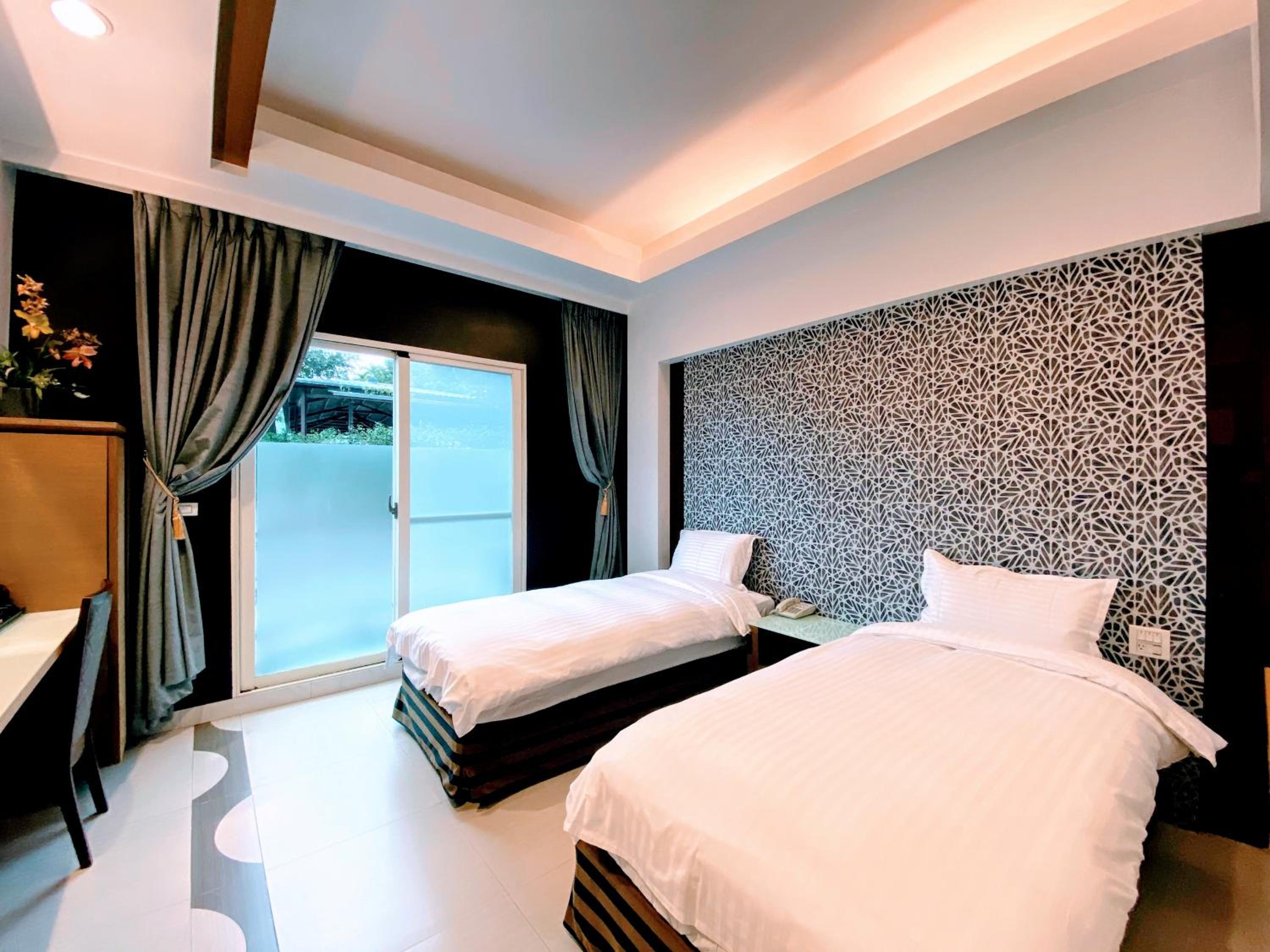 Standard Twin Room photo 1