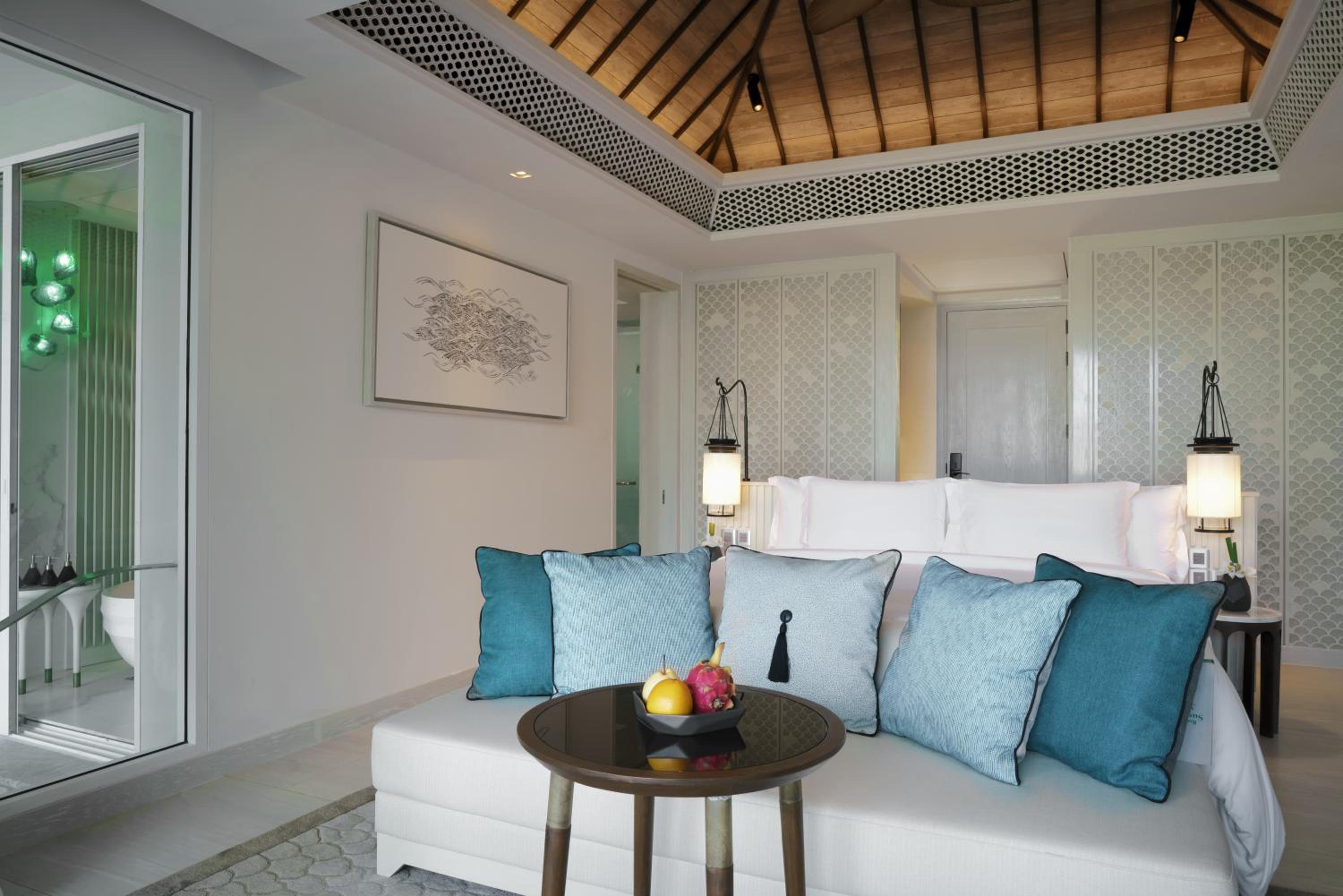 Partial Ocean Pool Suite King - Photo 6