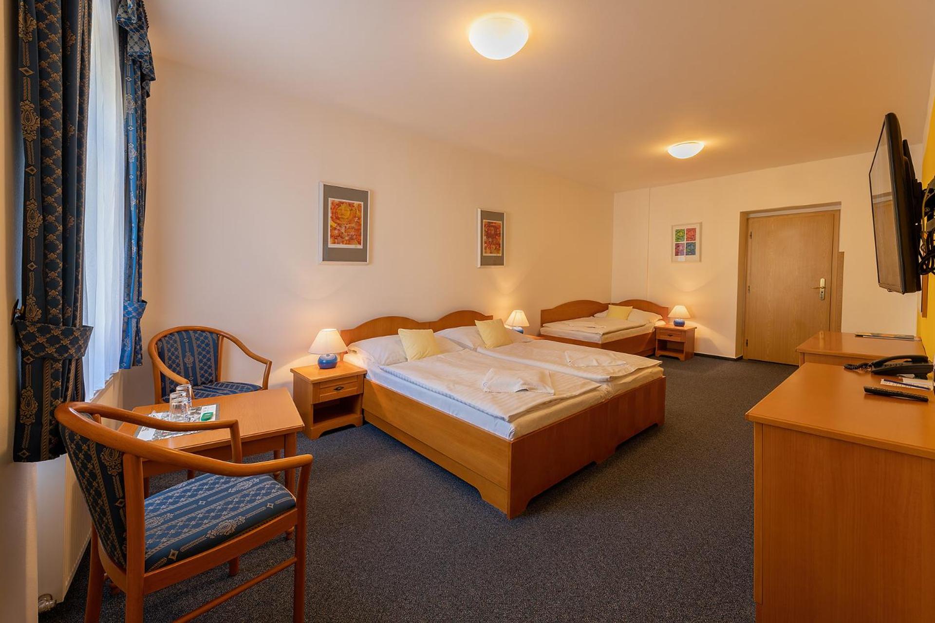 Triple Room